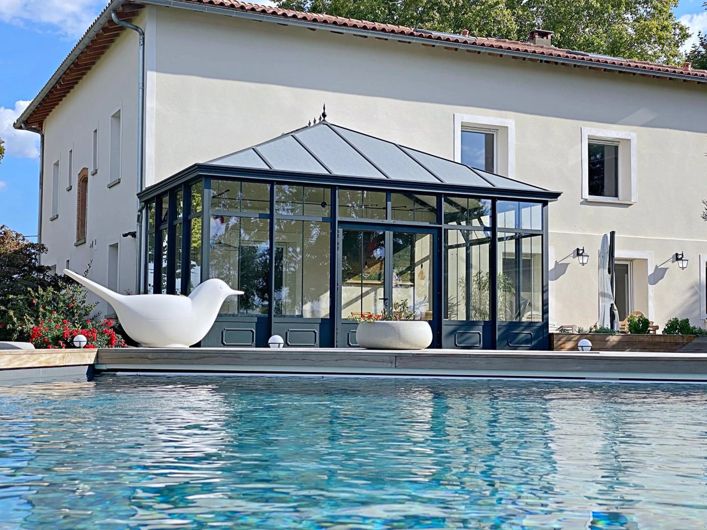 Swimming pool in Ô gré des sens