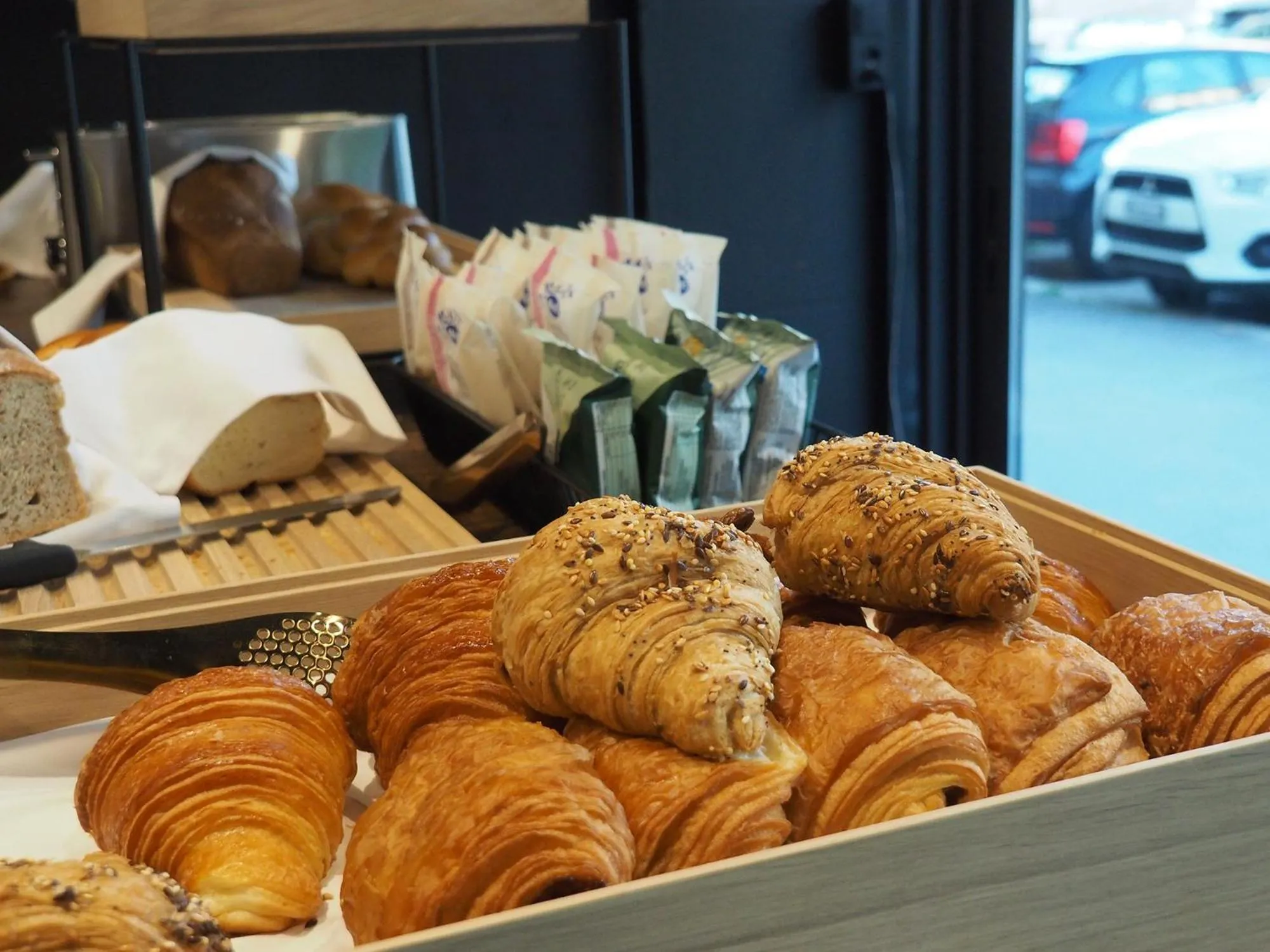 Continental breakfast in Hôtel Des Arts