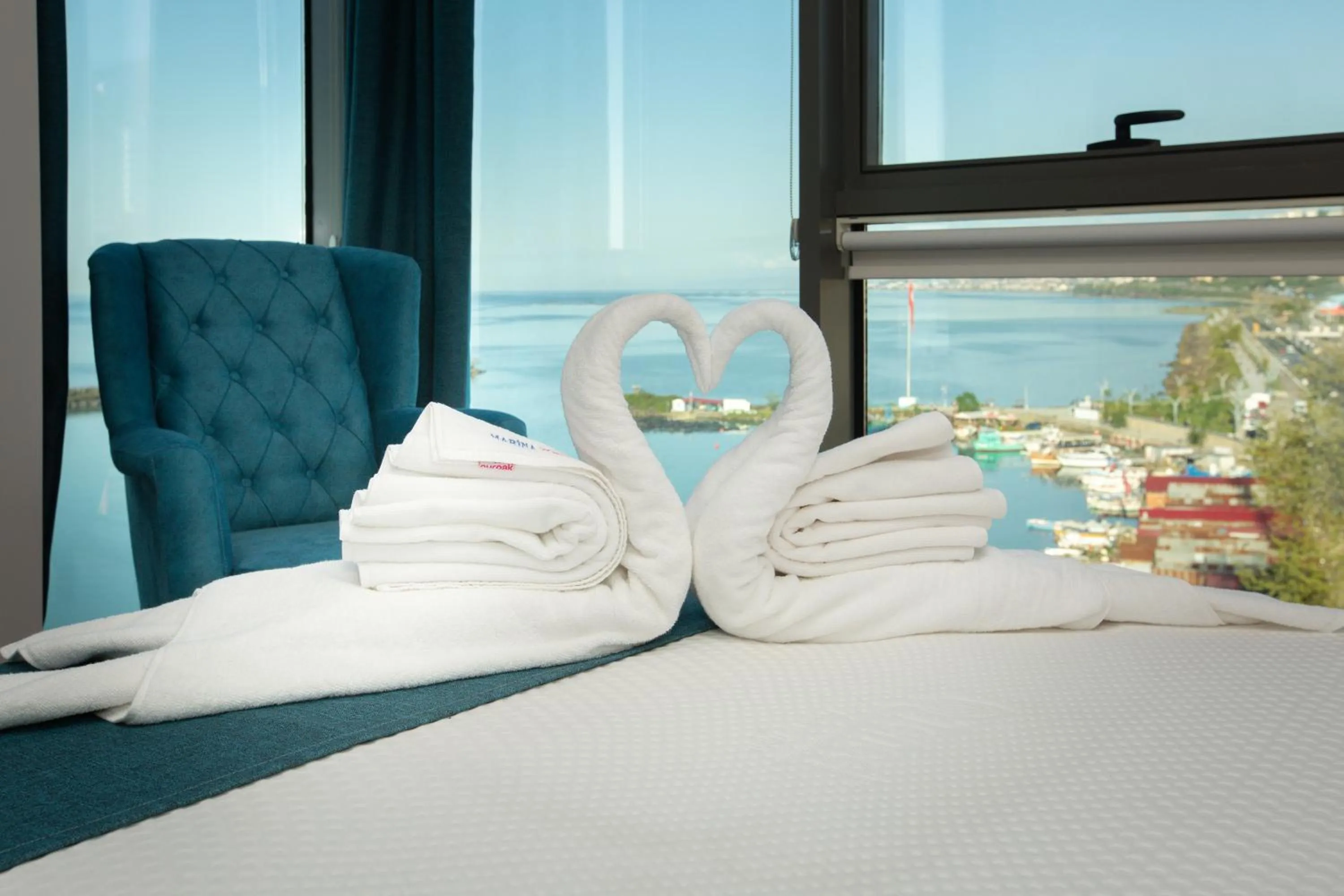 Bedroom, Bed in Marina Green Suite & Residence