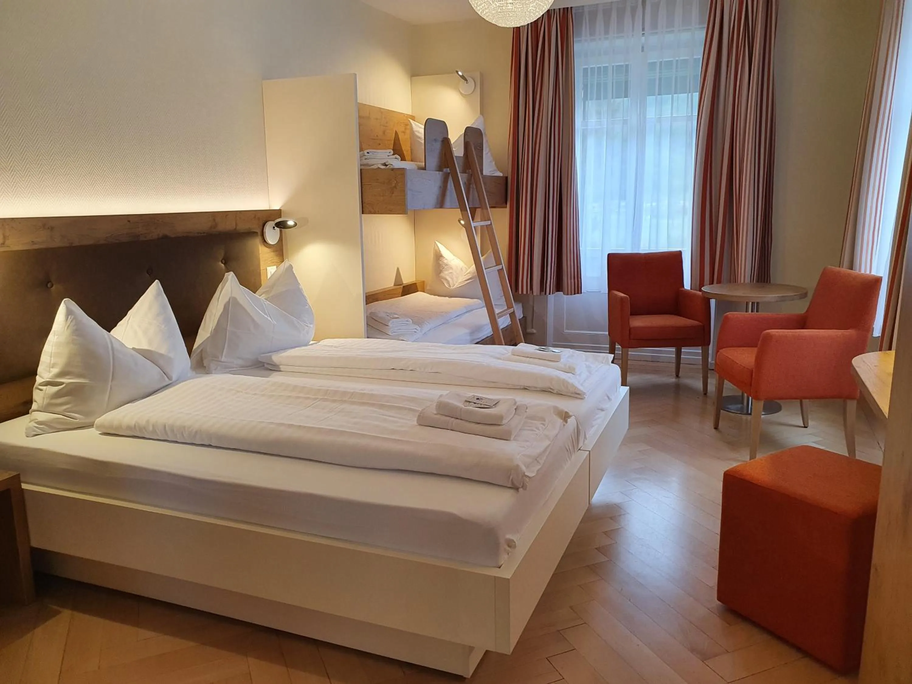 Bed in Waldhotel Unspunnen