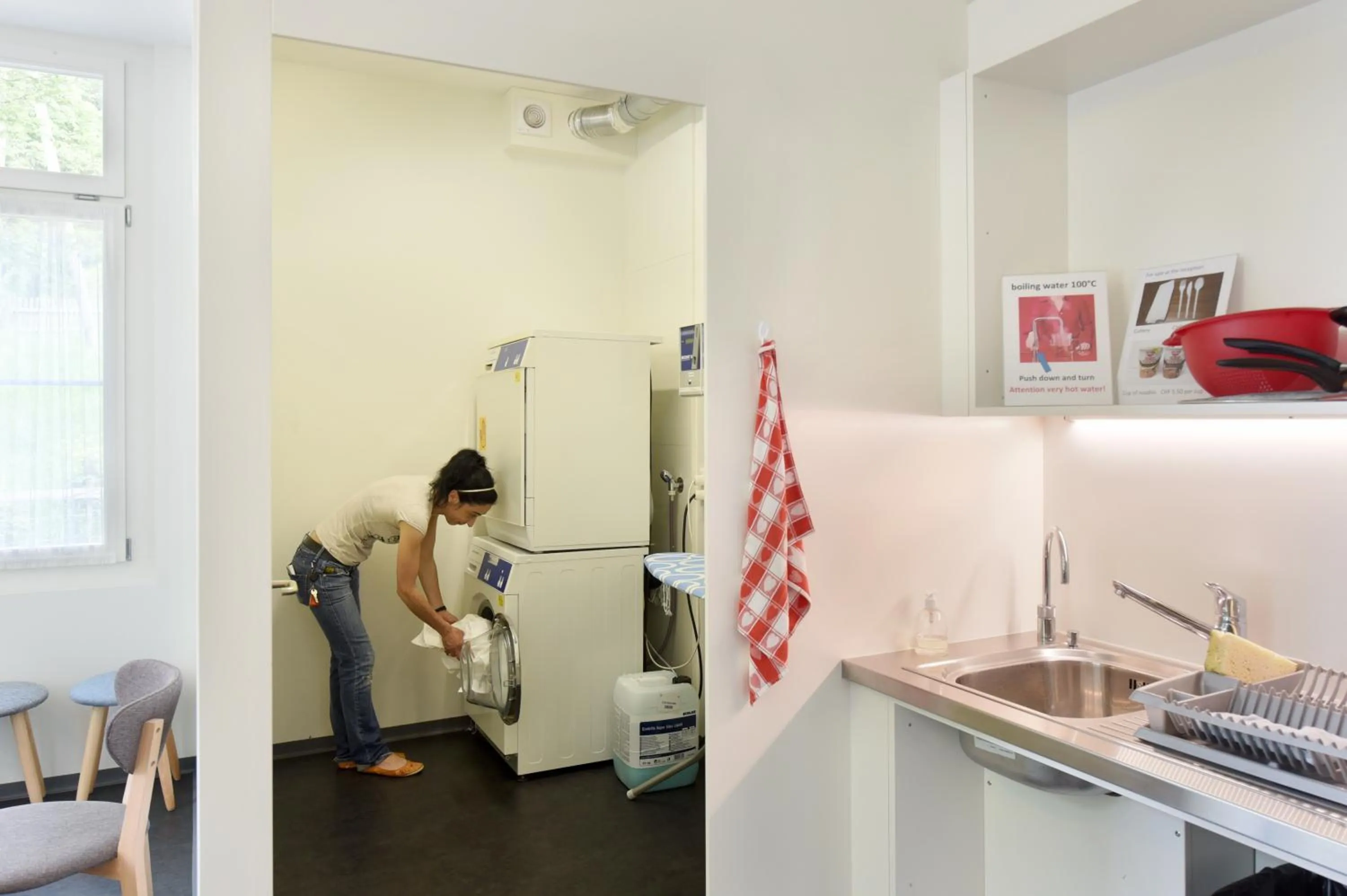 Communal kitchen in Waldhotel Unspunnen