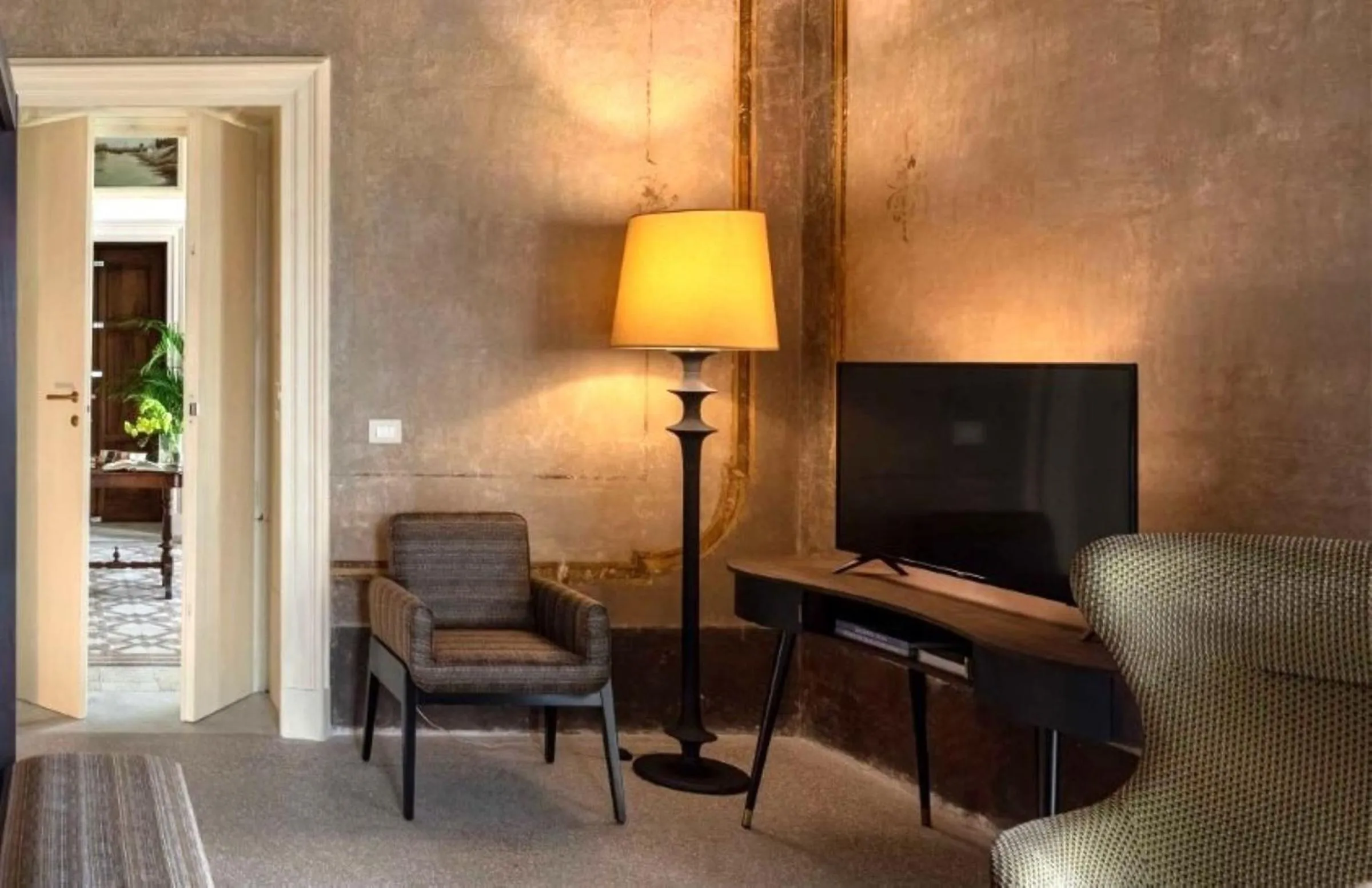 Decorative detail in Palazzo Donna Elisabetta