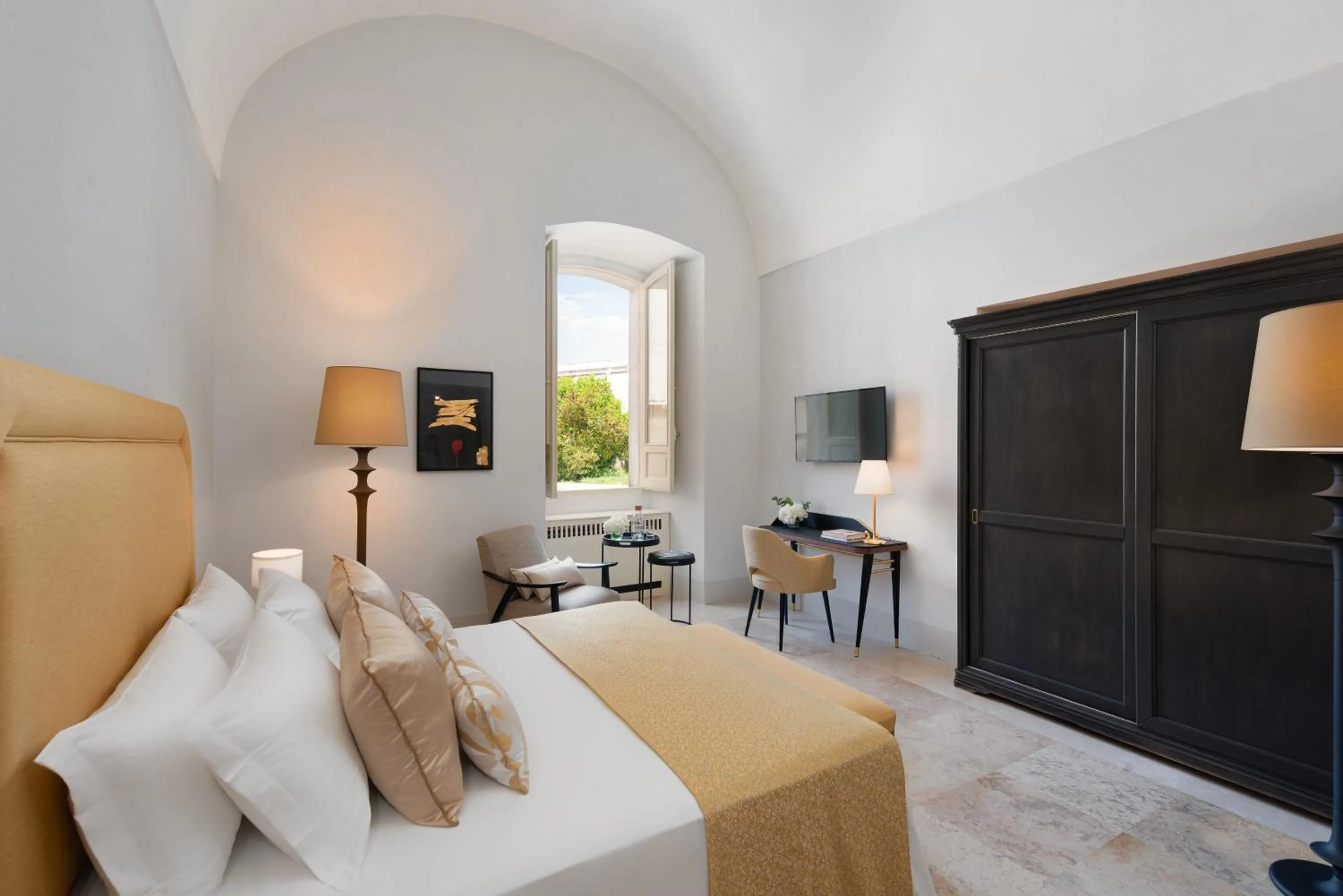 Photo of the whole room, Bed in Palazzo Donna Elisabetta