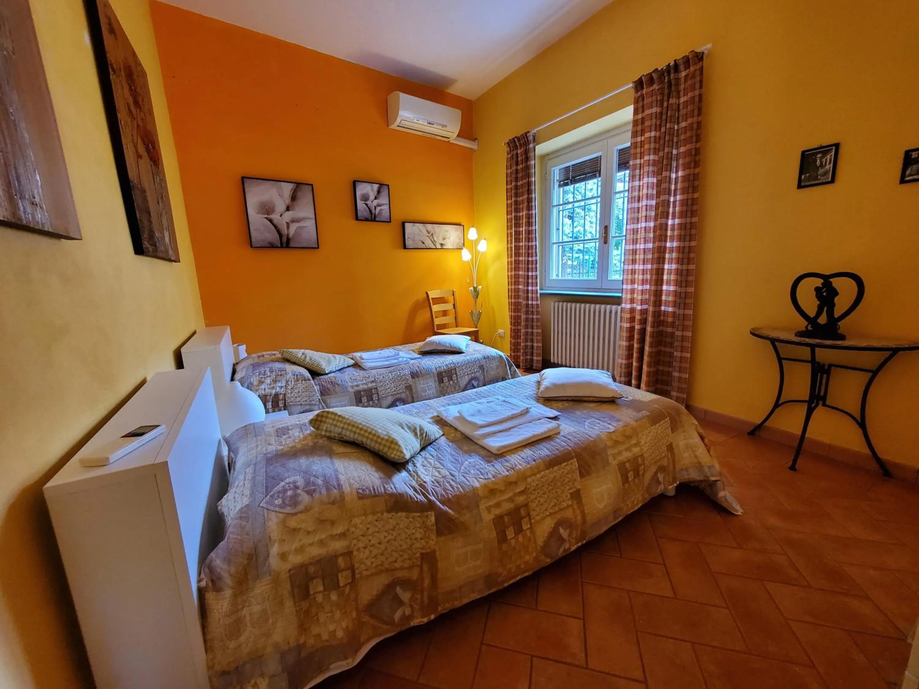 Bed in Antica Locanda La Tinara del Belvedere - Romantic Dreams -