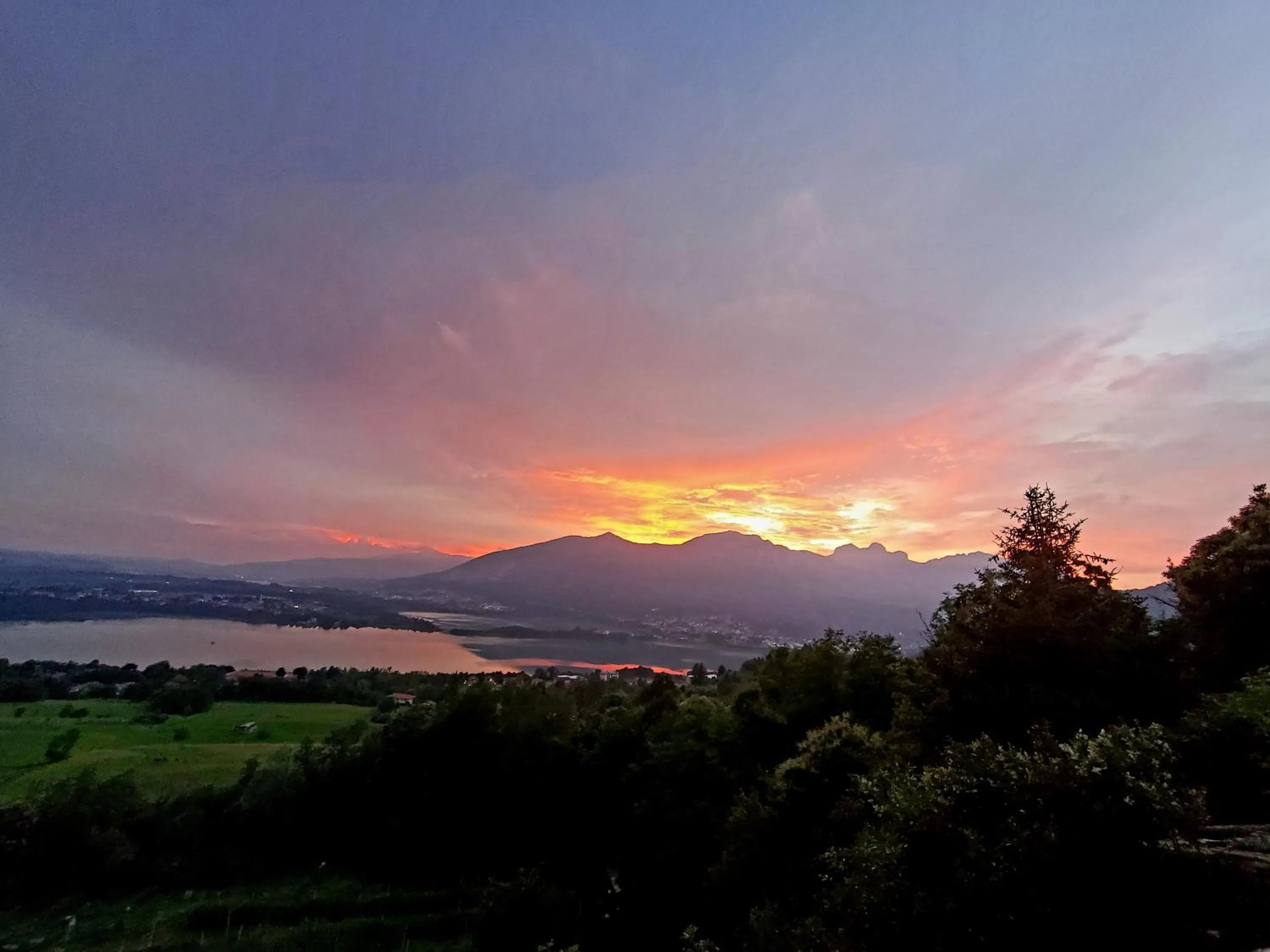 Photo of the whole room in Antica Locanda La Tinara del Belvedere - Romantic Dreams -