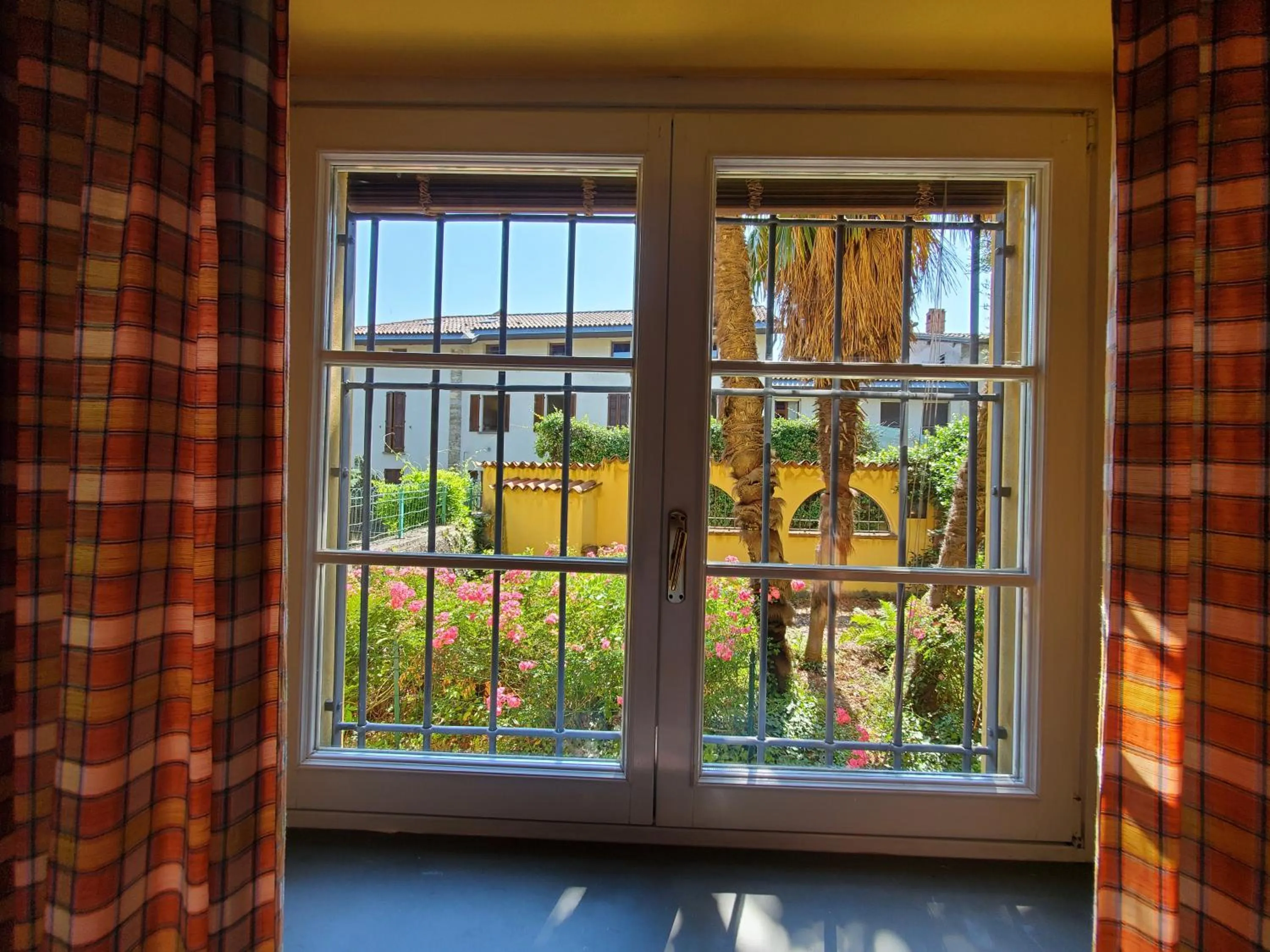 Garden in Antica Locanda La Tinara del Belvedere - Romantic Dreams -