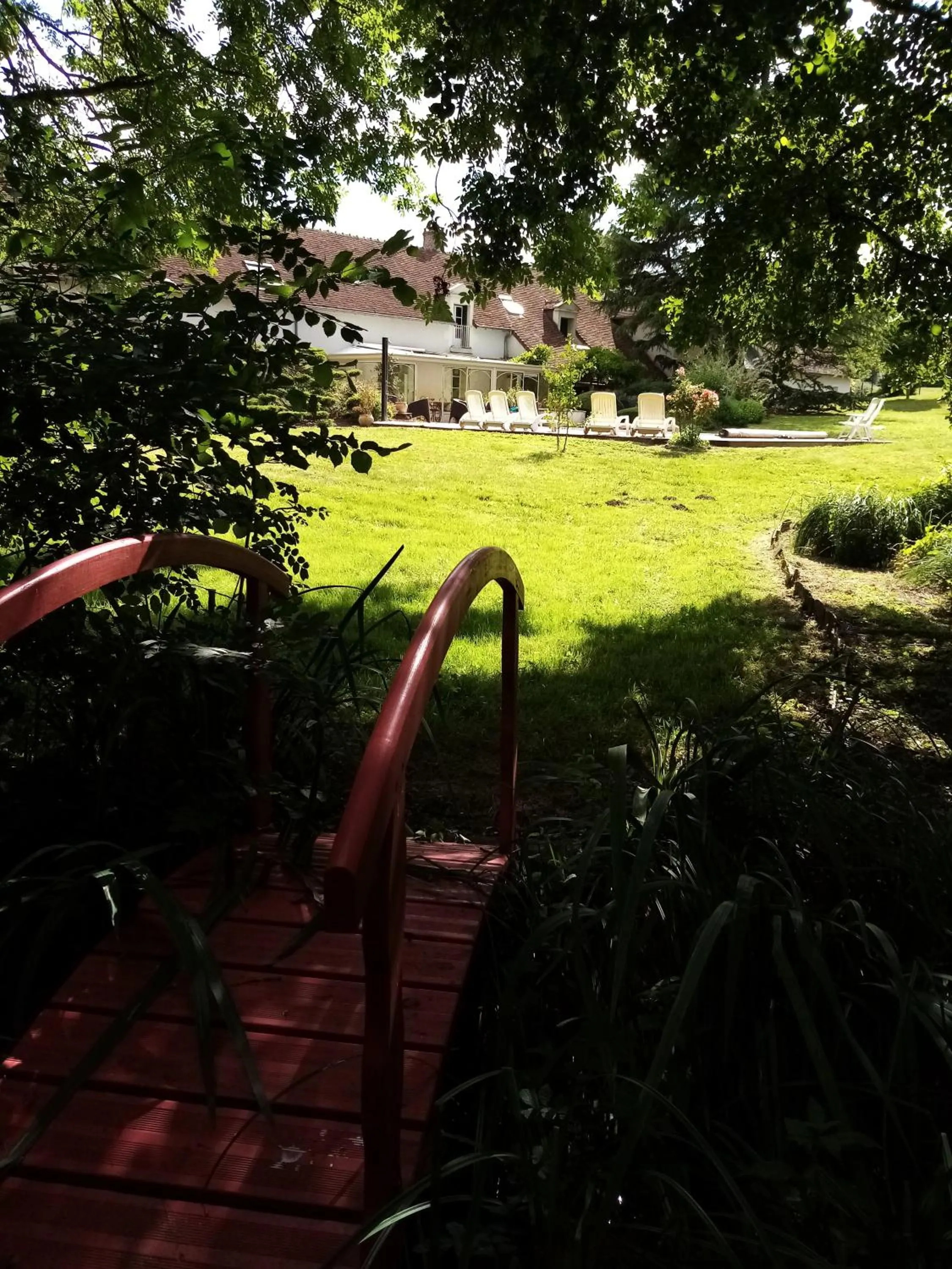 Garden in Traînefeuilles - Chambres d'hôtes proche Zoo de Beauval