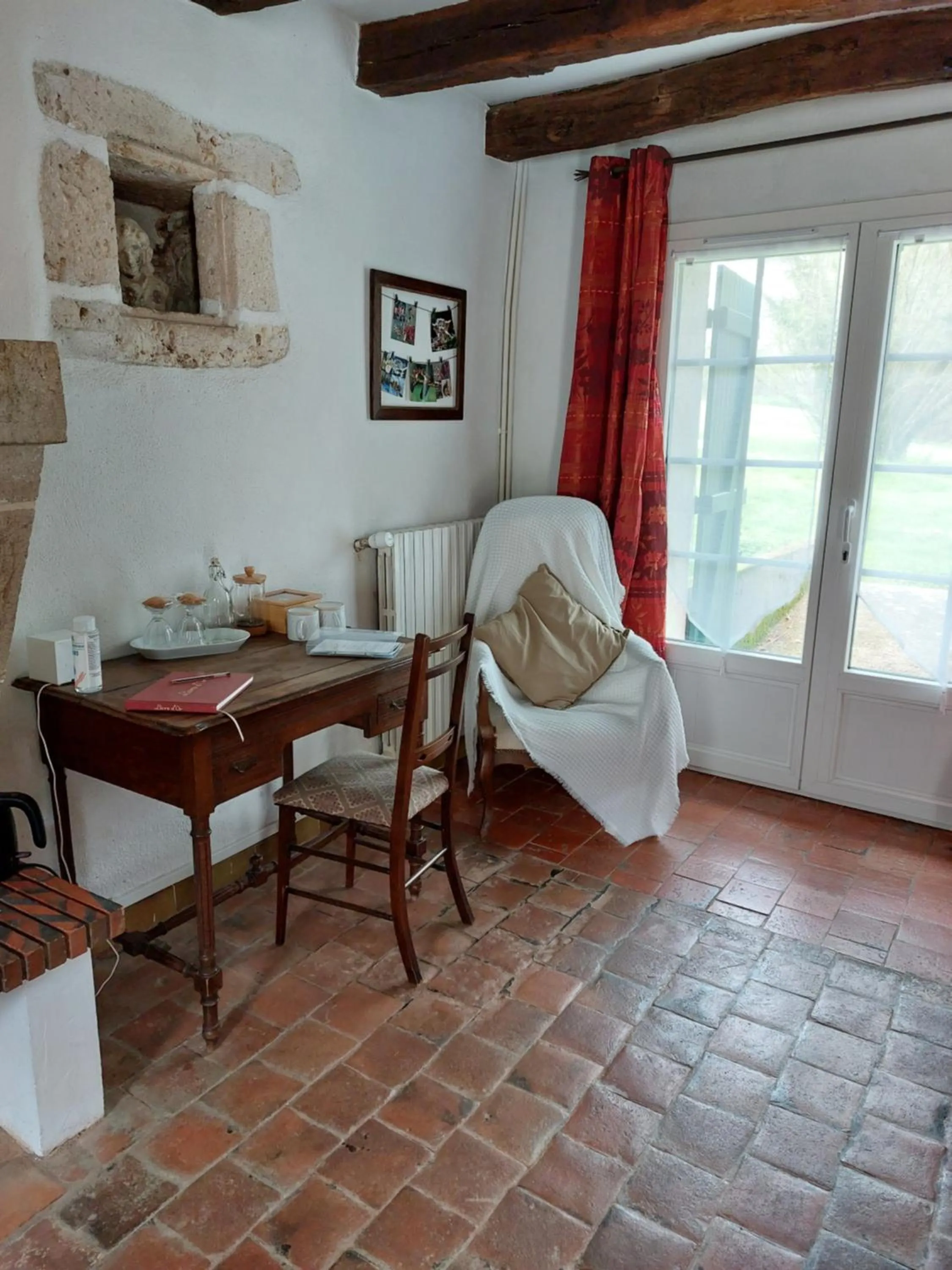 Coffee/tea facilities in Traînefeuilles - Chambres d'hôtes proche Zoo de Beauval