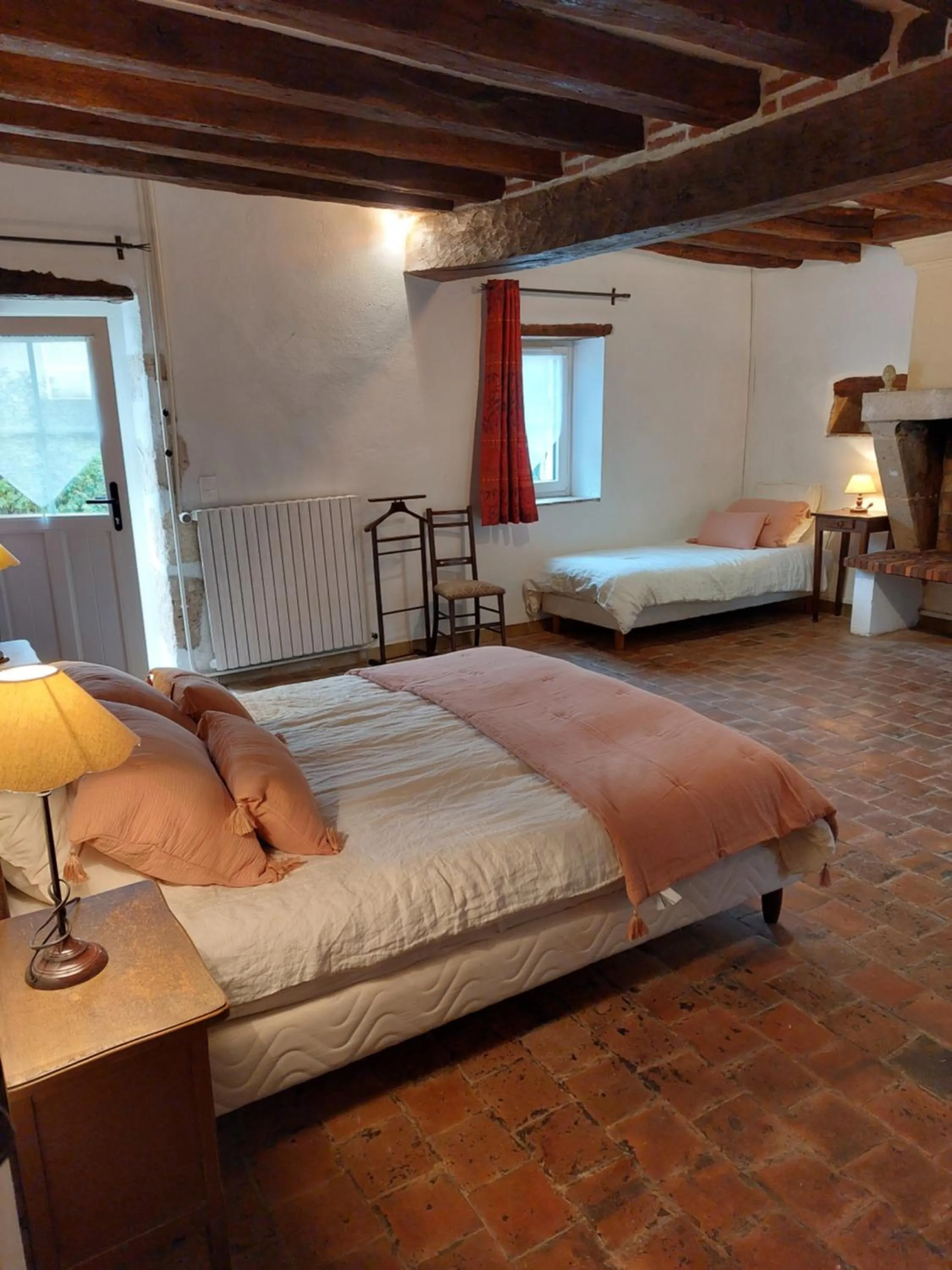 Bed in Traînefeuilles - Chambres d'hôtes proche Zoo de Beauval