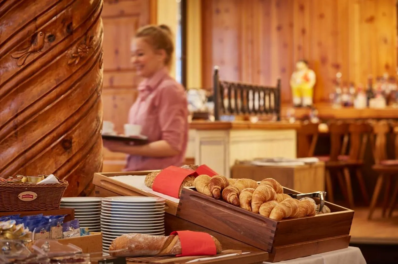Food and drinks in Hotel Adler Zürich