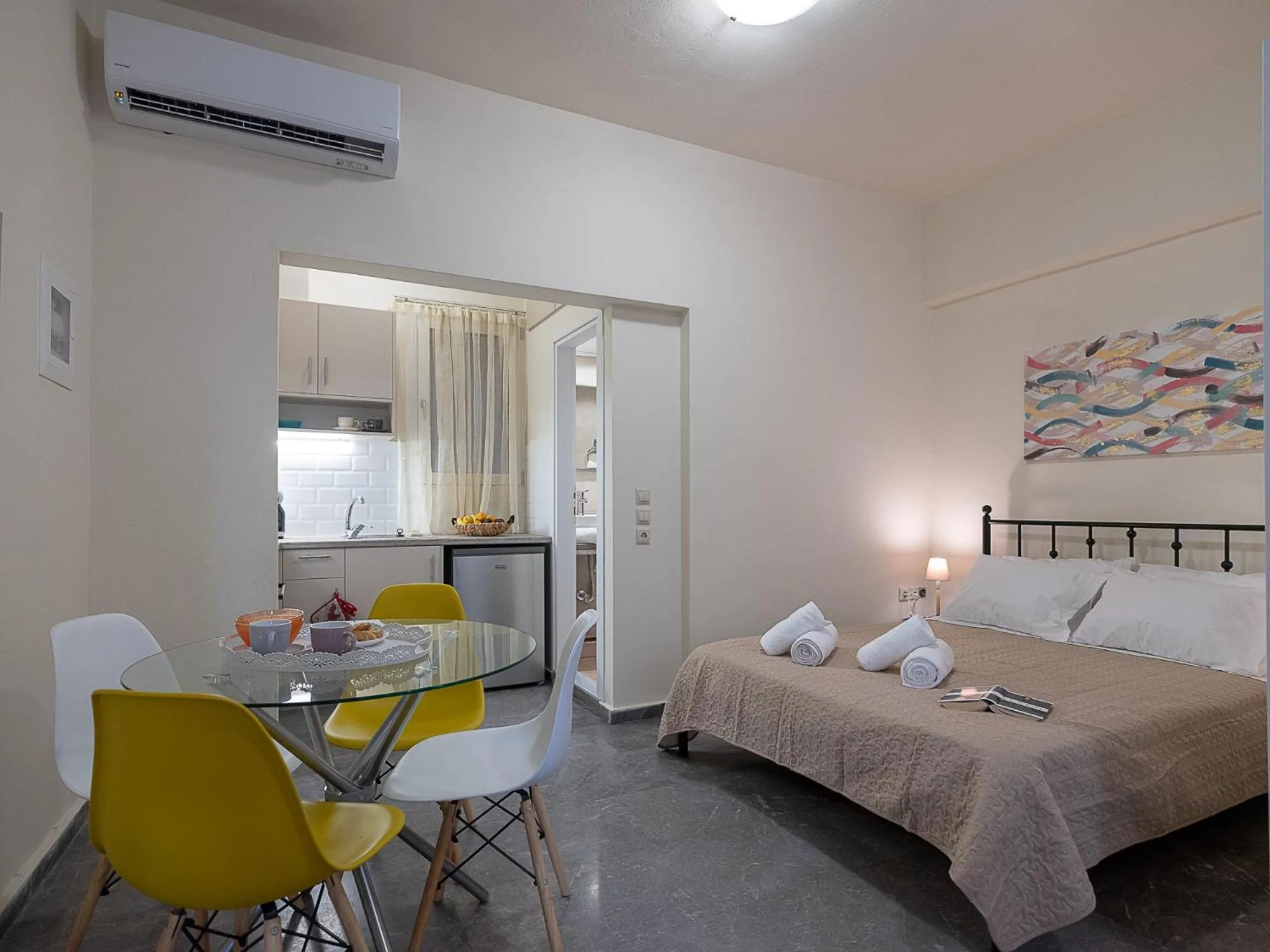 Other, Bed in Luxury Apts Heraklion Center