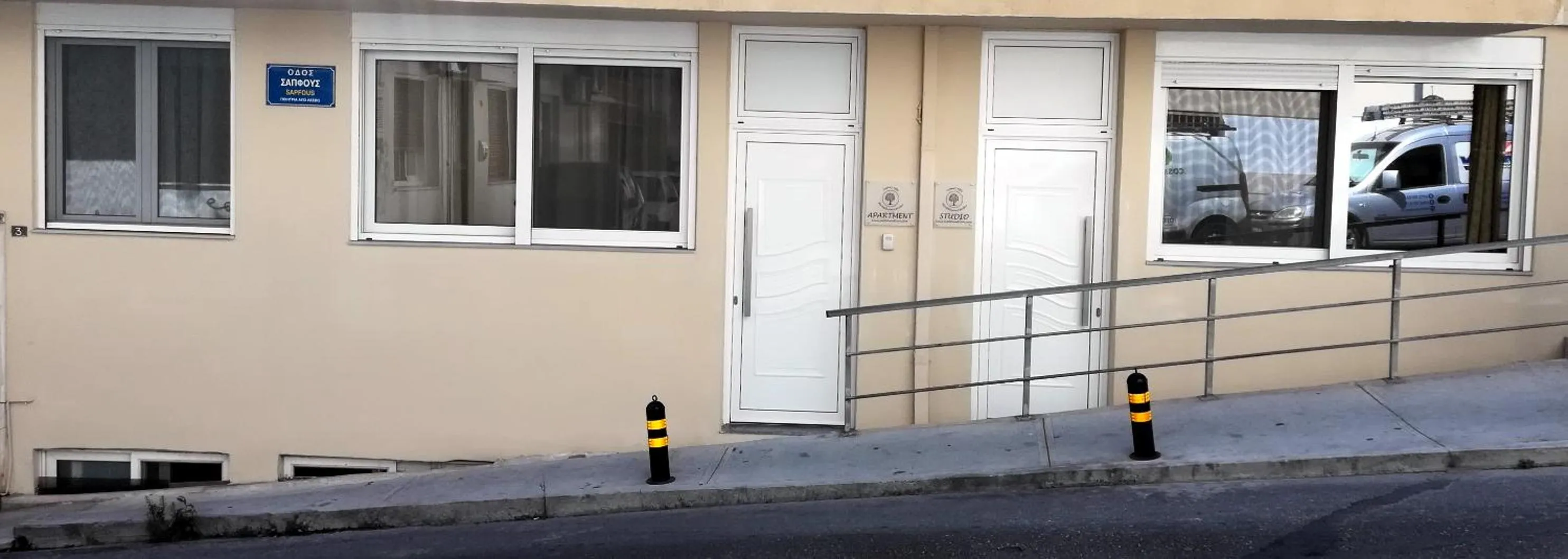 Facade/entrance in Luxury Apts Heraklion Center