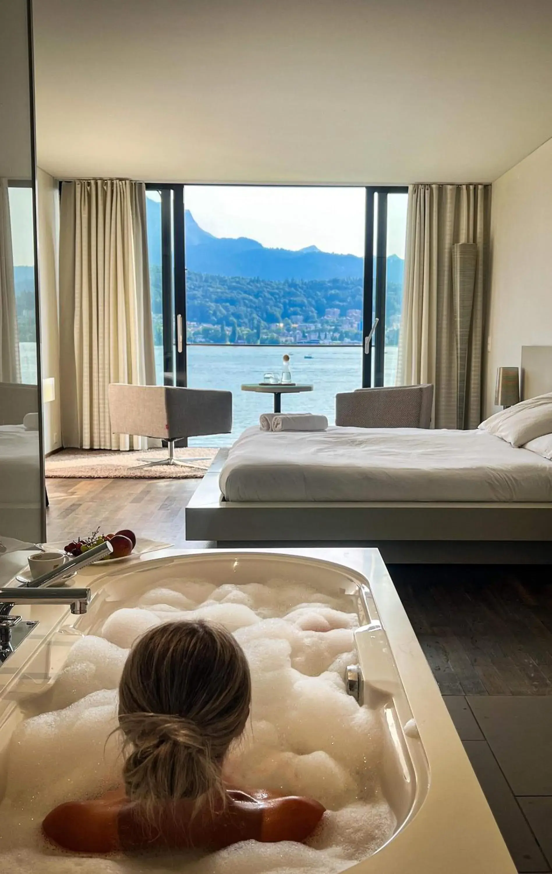 Natural landscape, Bed in HERMITAGE Lake Lucerne - Beach Club & Lifestyle Hotel Natural landscape, Bed in HERMITAGE Lake Lucerne - Beach Club & Lifestyle Hotel