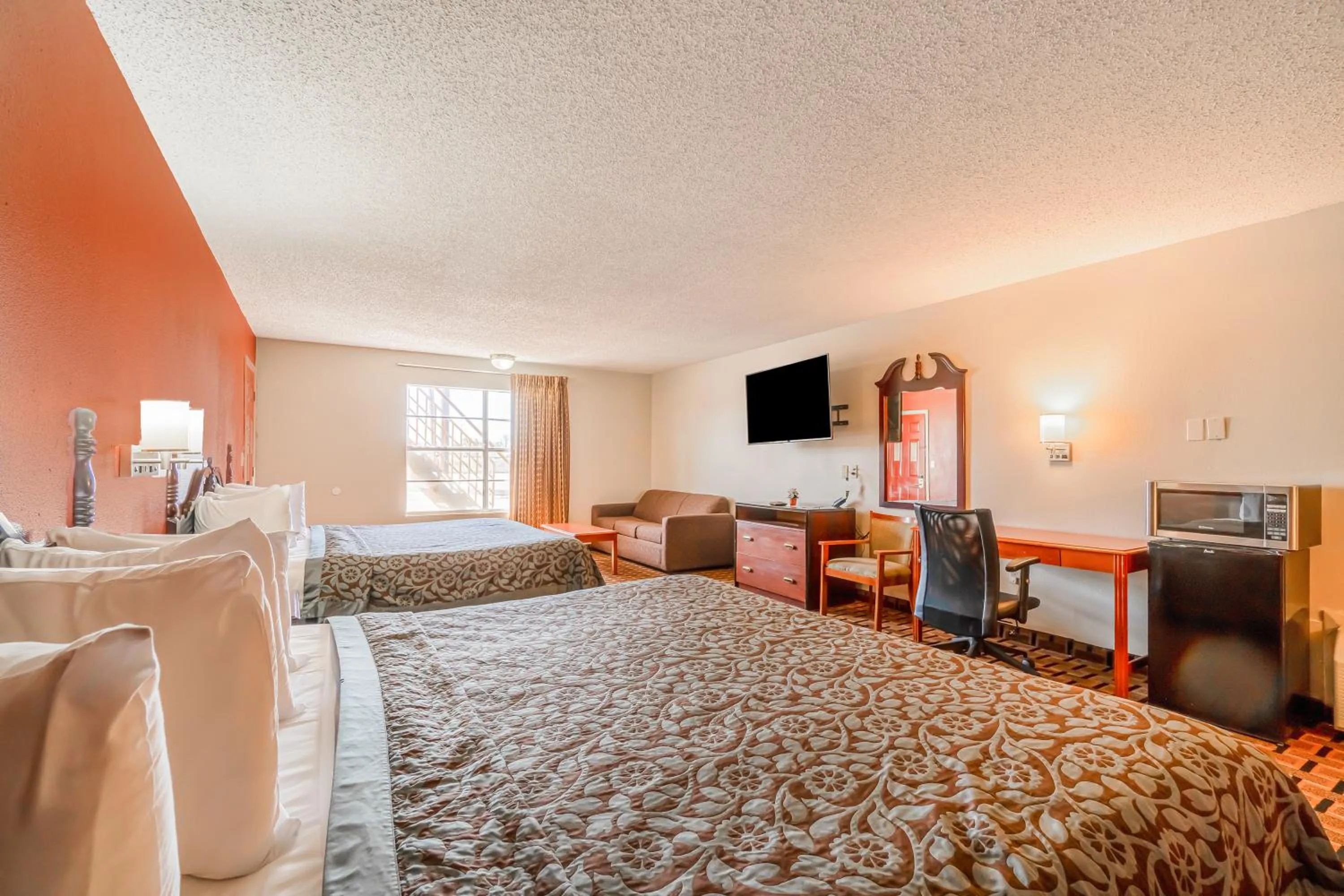 Bedroom, Bed in Lone Star Inn by OYO Vernon Texas Hwy 287