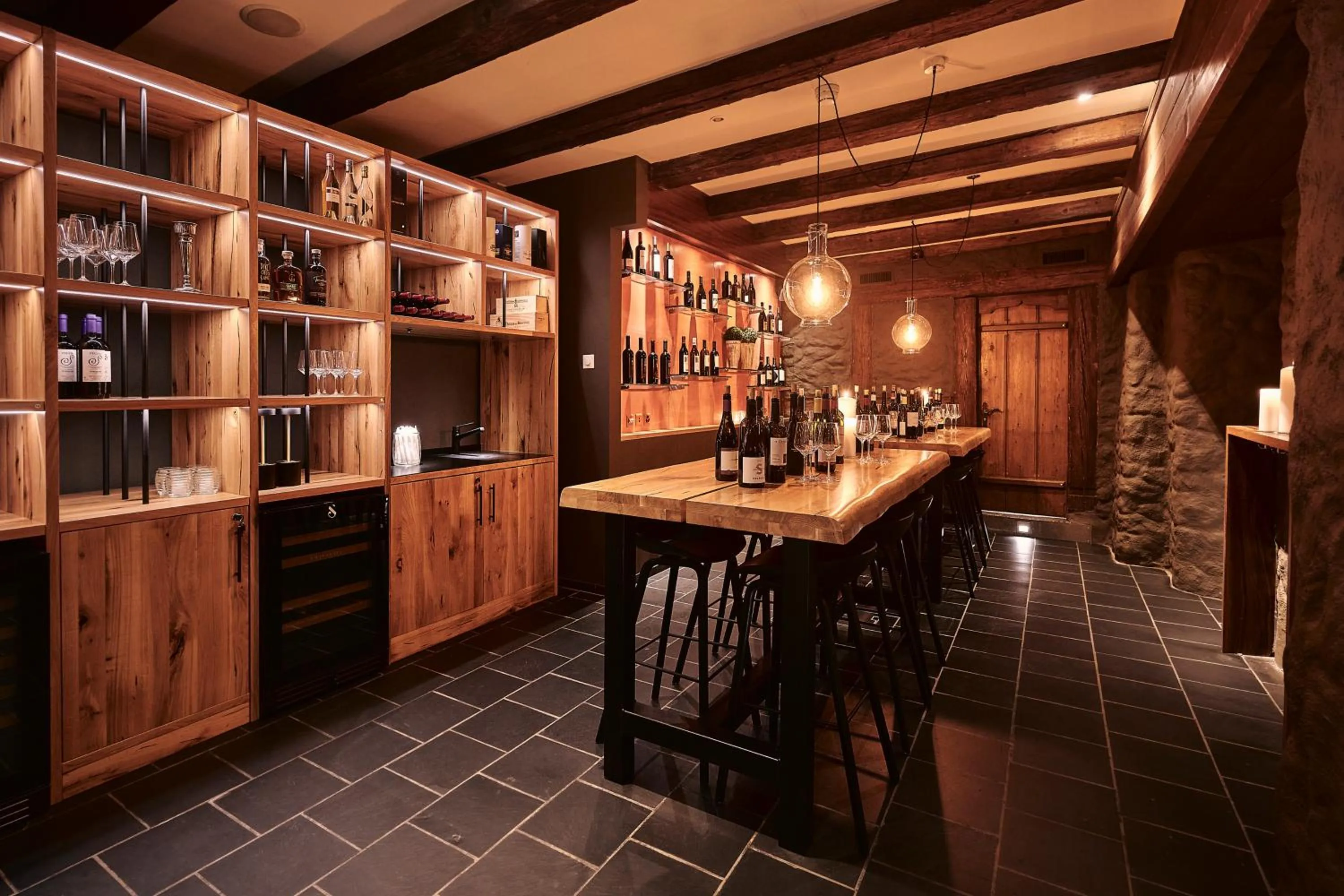 Restaurant/places to eat in Hotel Interlaken