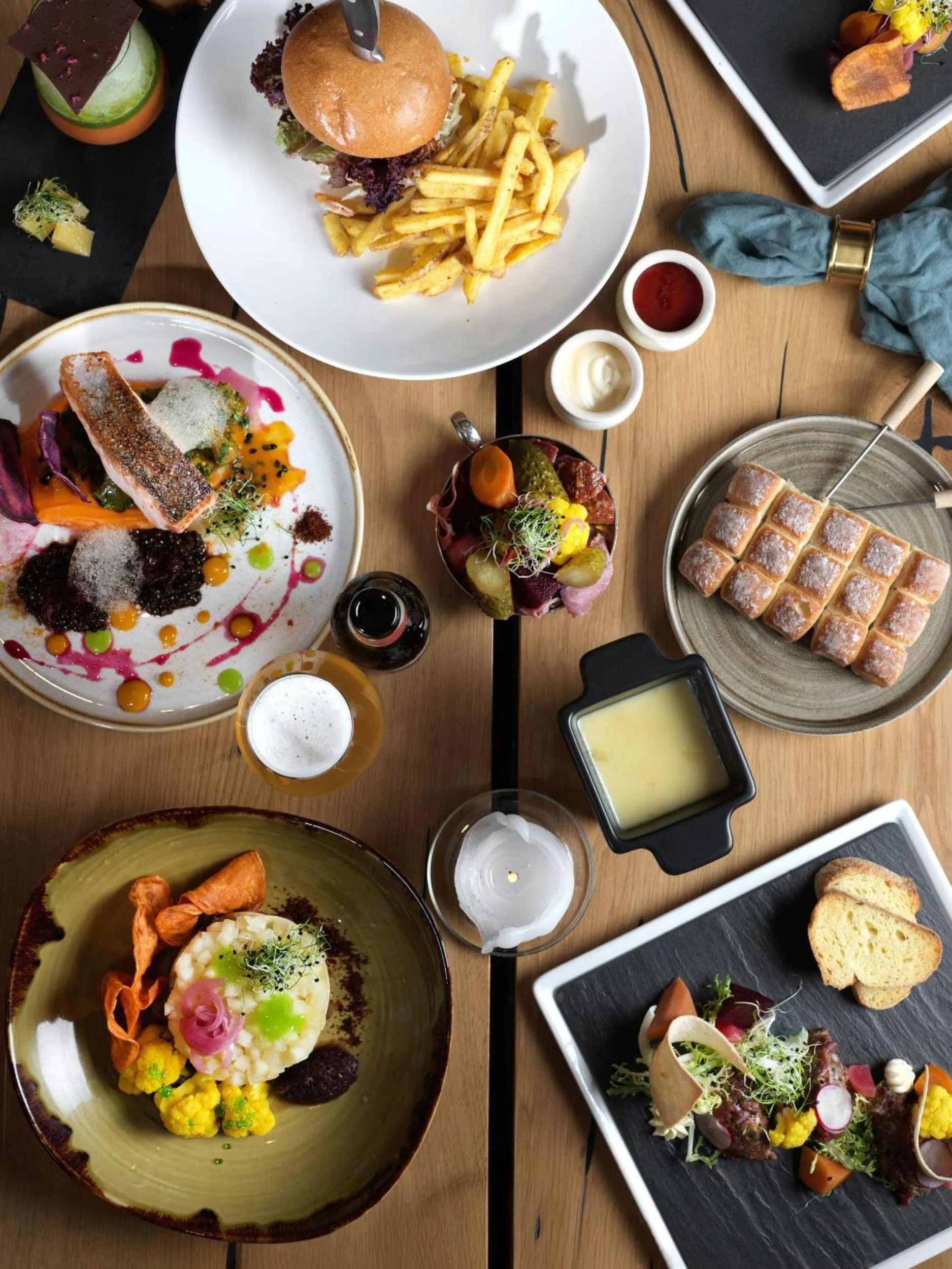 Restaurant/places to eat in Hotel Interlaken