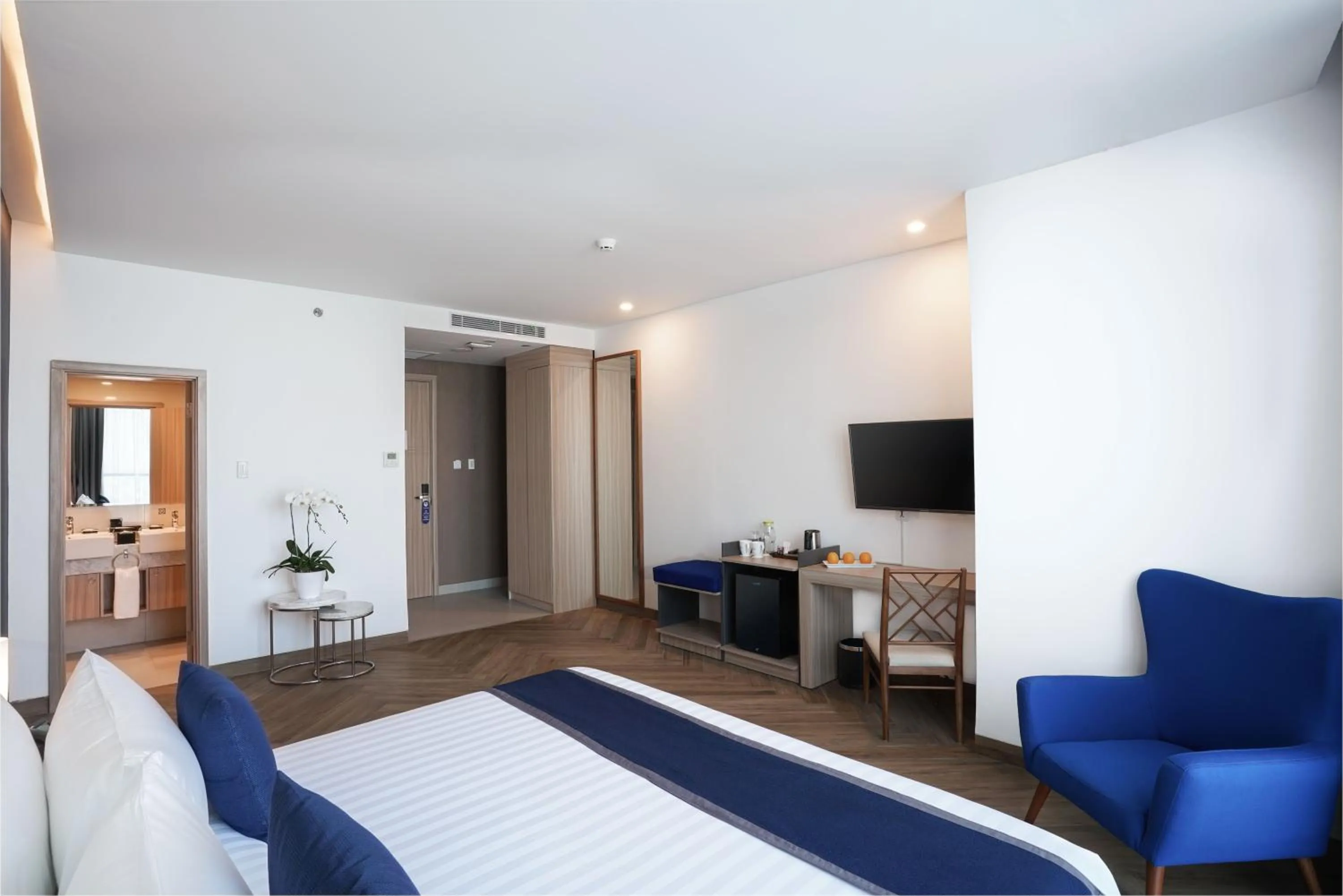 Bedroom, Bed in Aston Kemayoran City Hotel