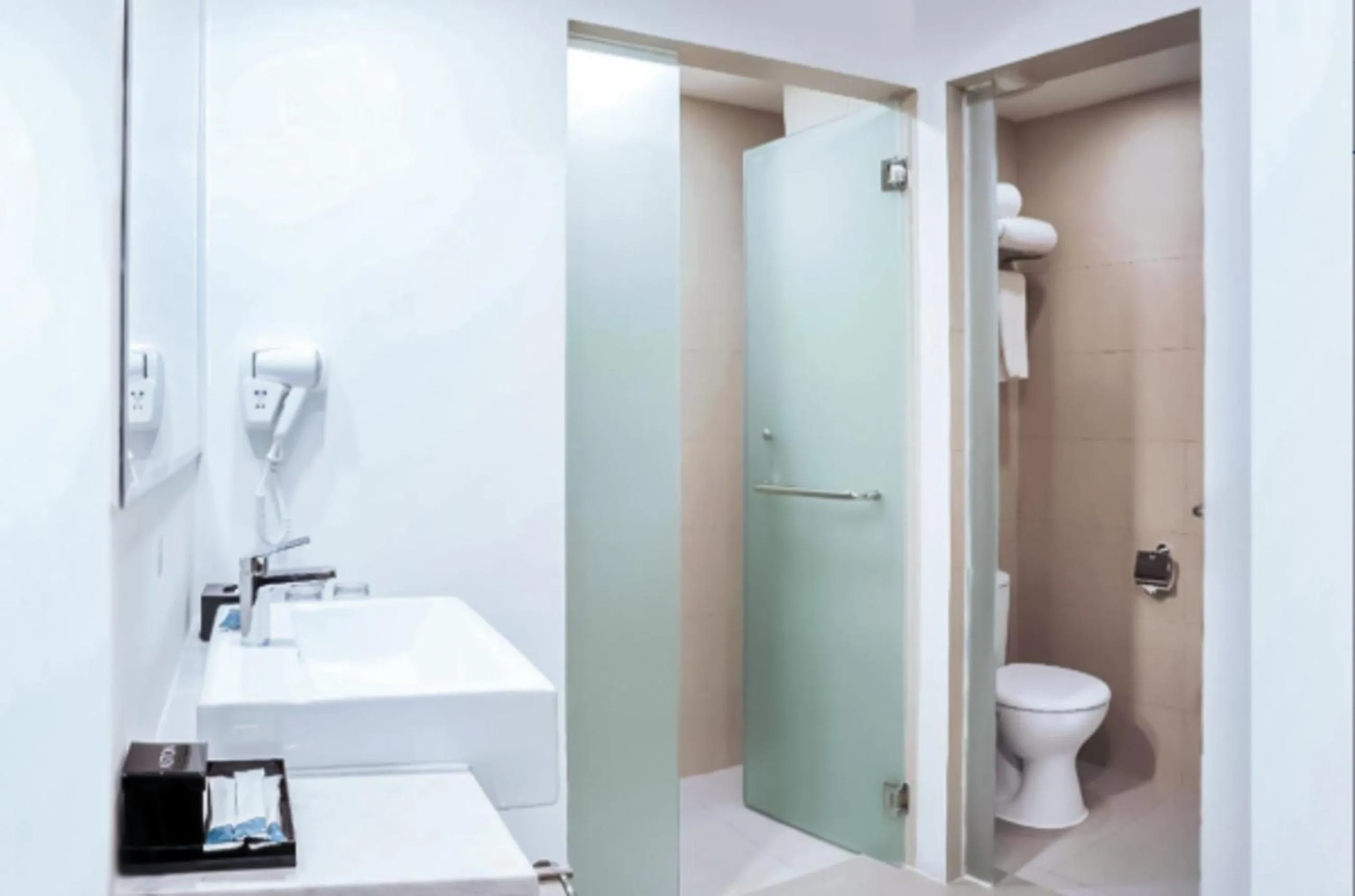 Bathroom in Aston Kemayoran City Hotel