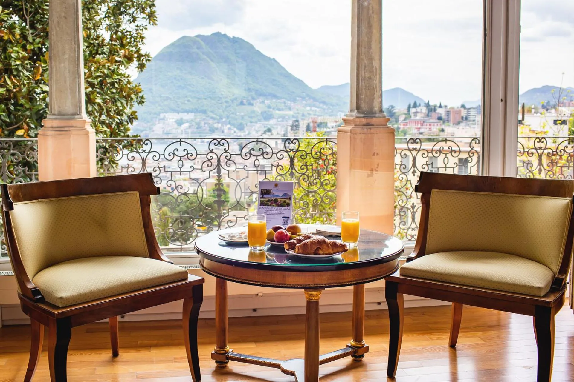 Breakfast in Villa Sassa