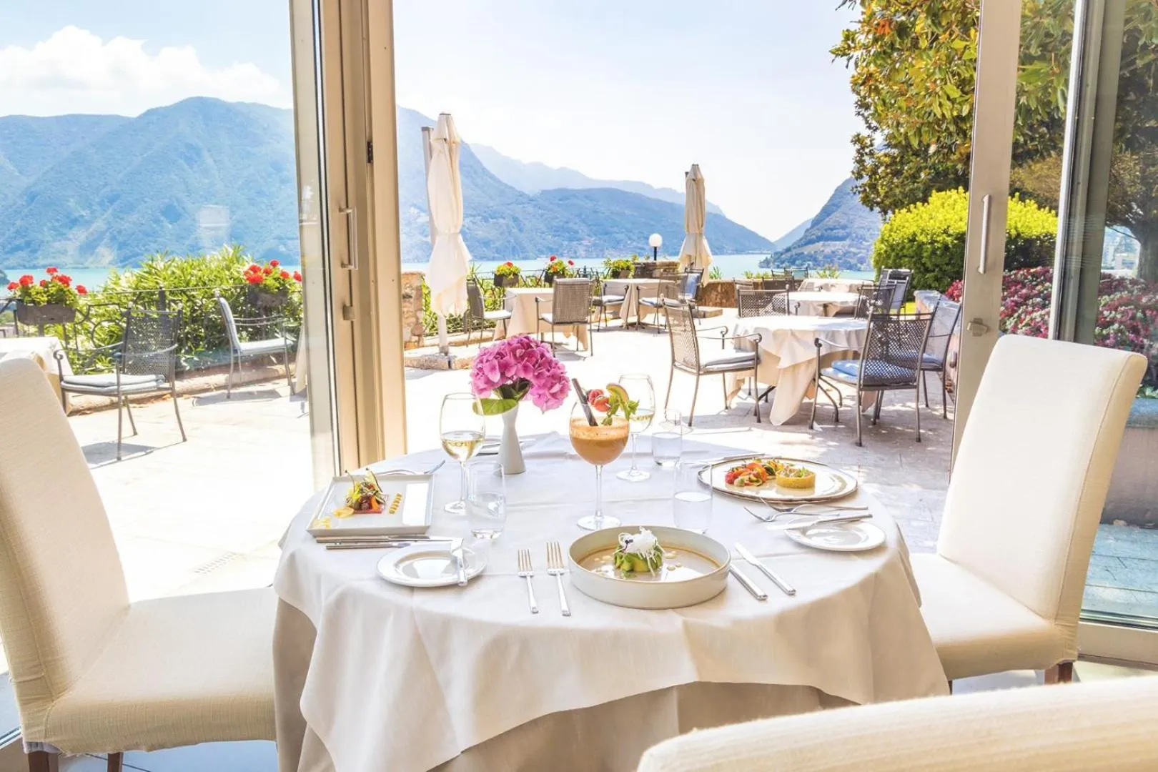 Restaurant/places to eat in Villa Sassa