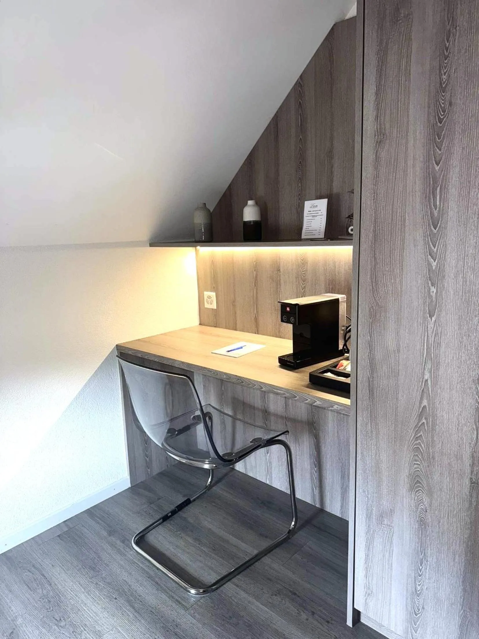 Bedroom in Hôtel de l'Ecluse