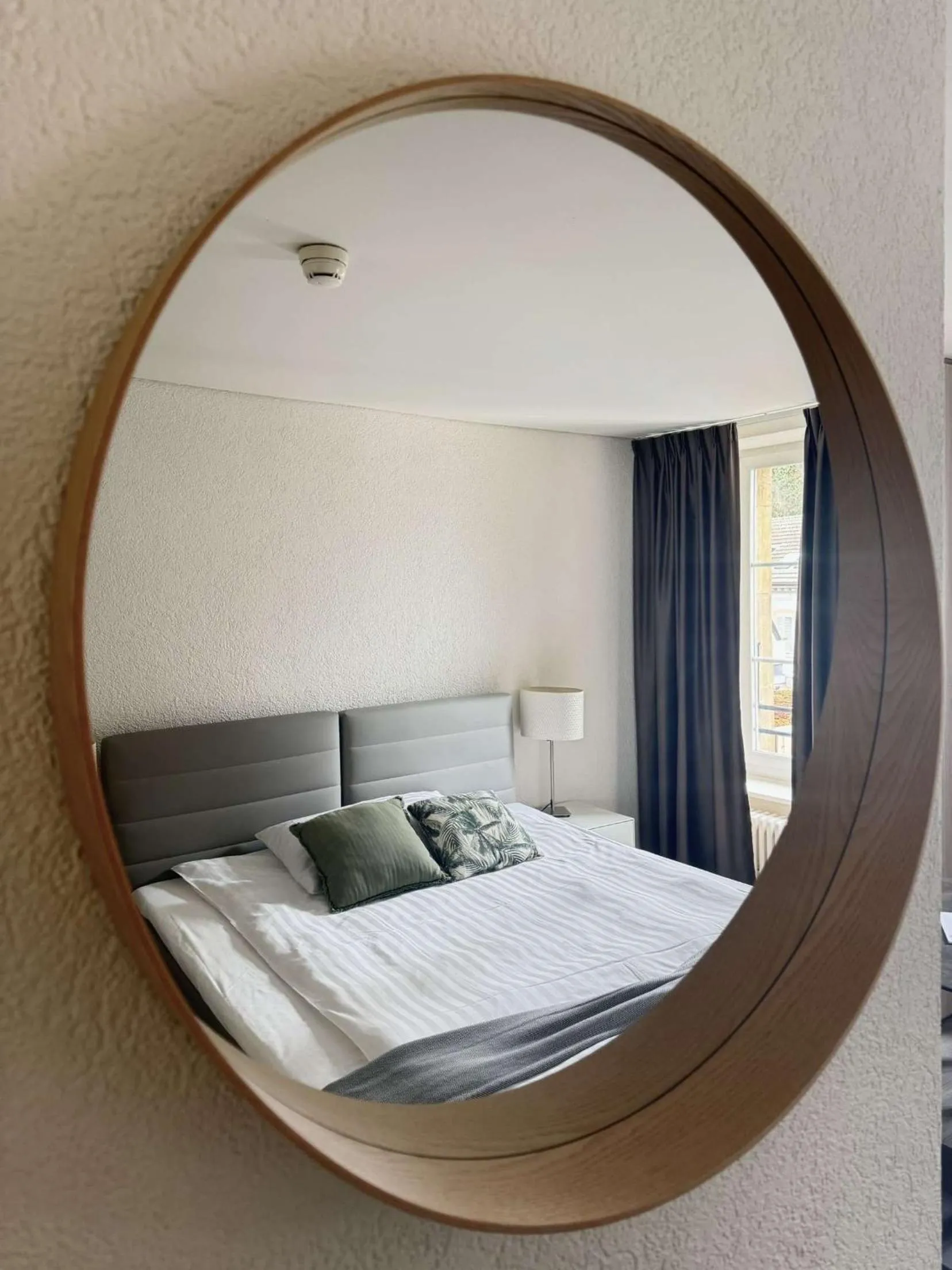 Bedroom, Bed in Hôtel de l'Ecluse