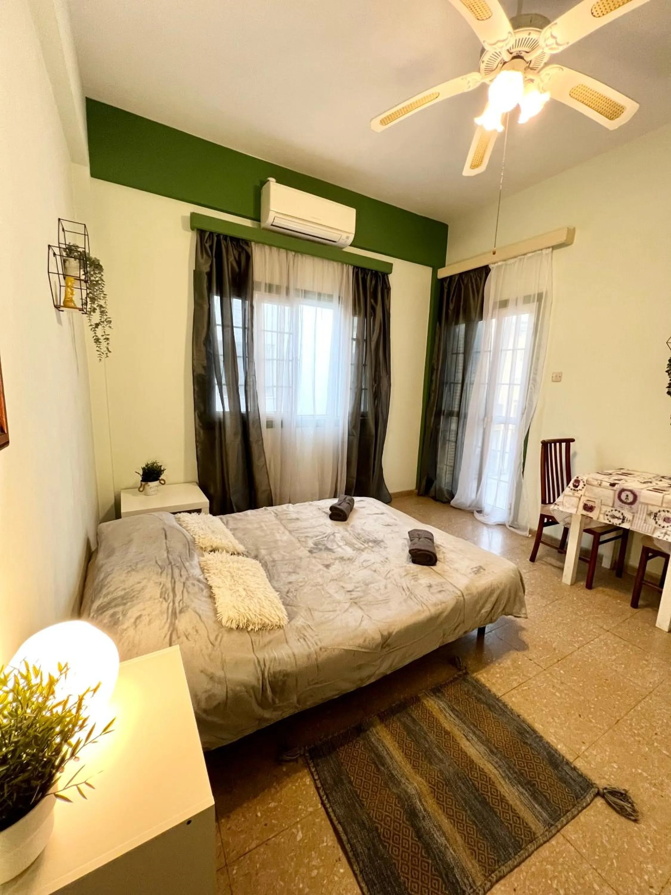 Past or Tail rooms