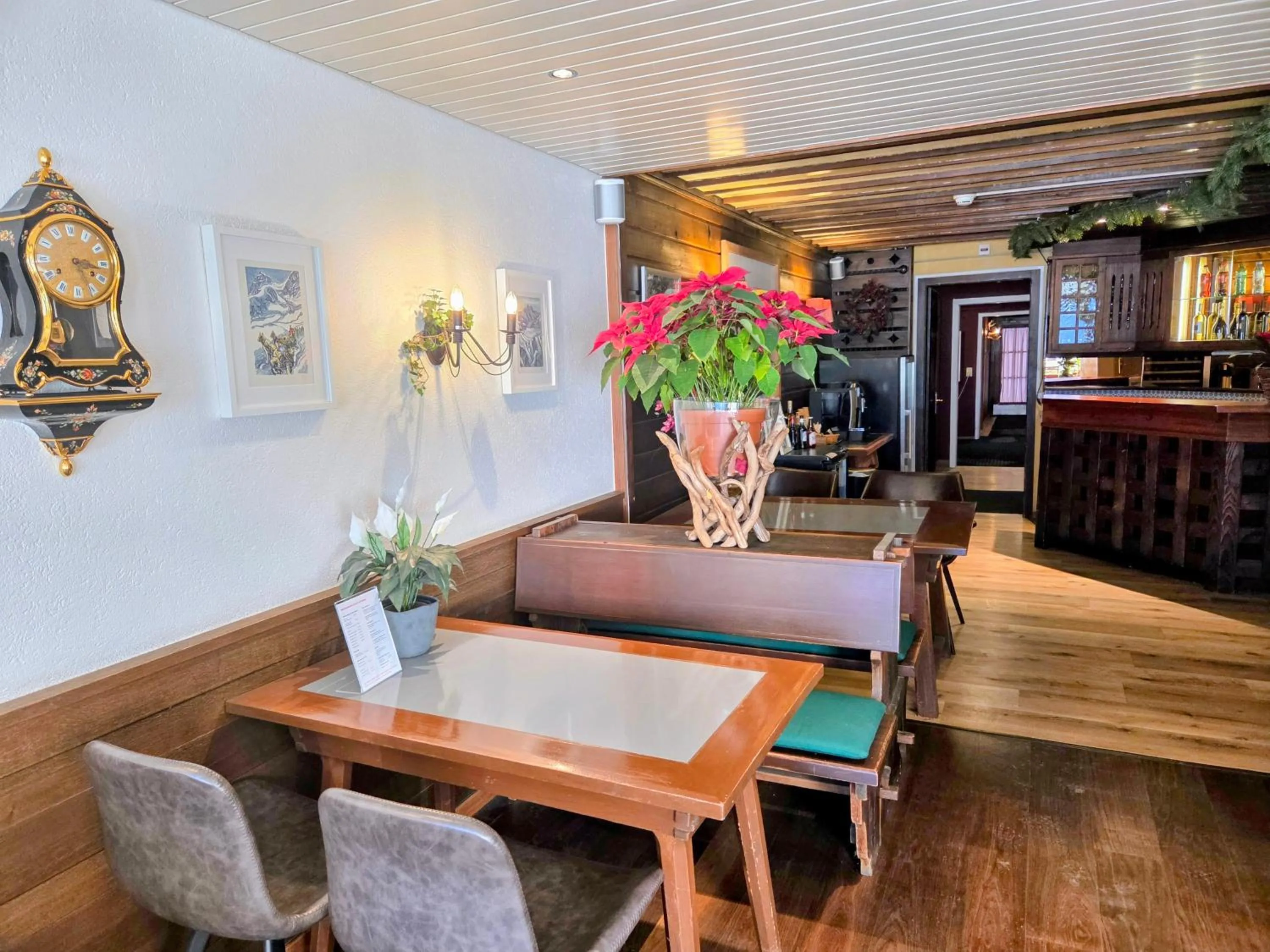 Lounge or bar in Hotel Bernerhof Grindelwald