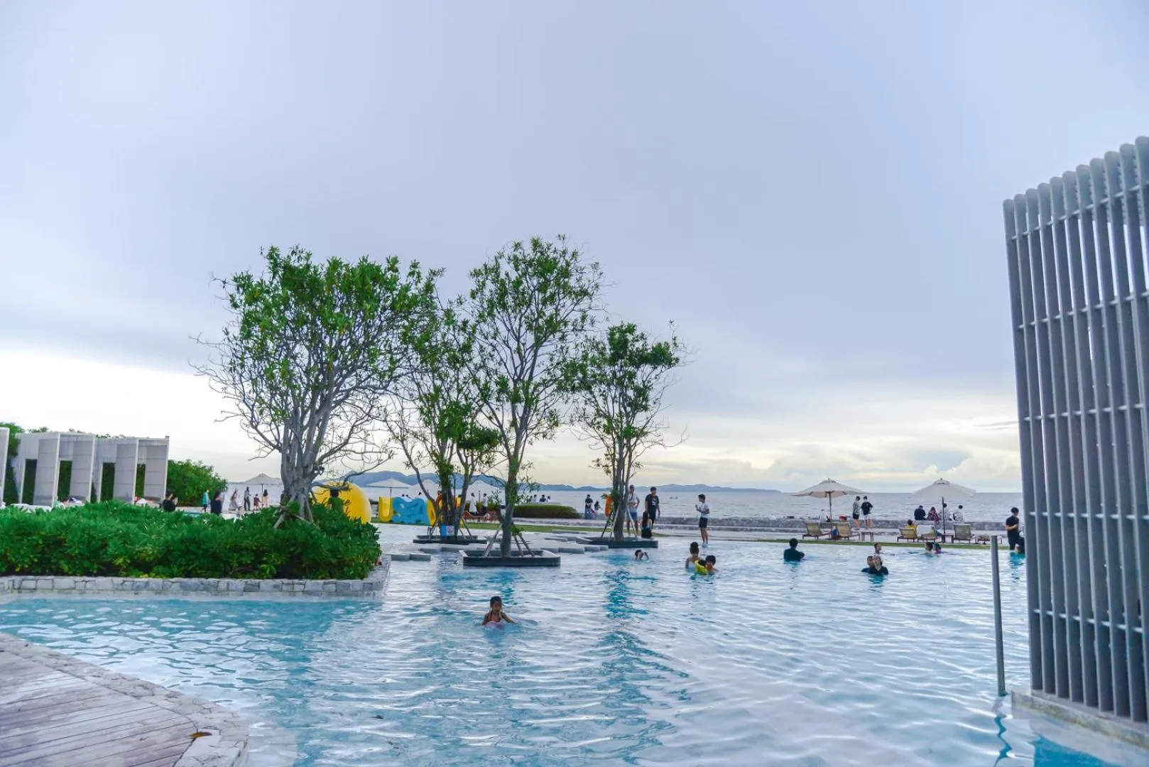 Swimming pool in Veranda Residence Pattaya Nice Monthly rate available now