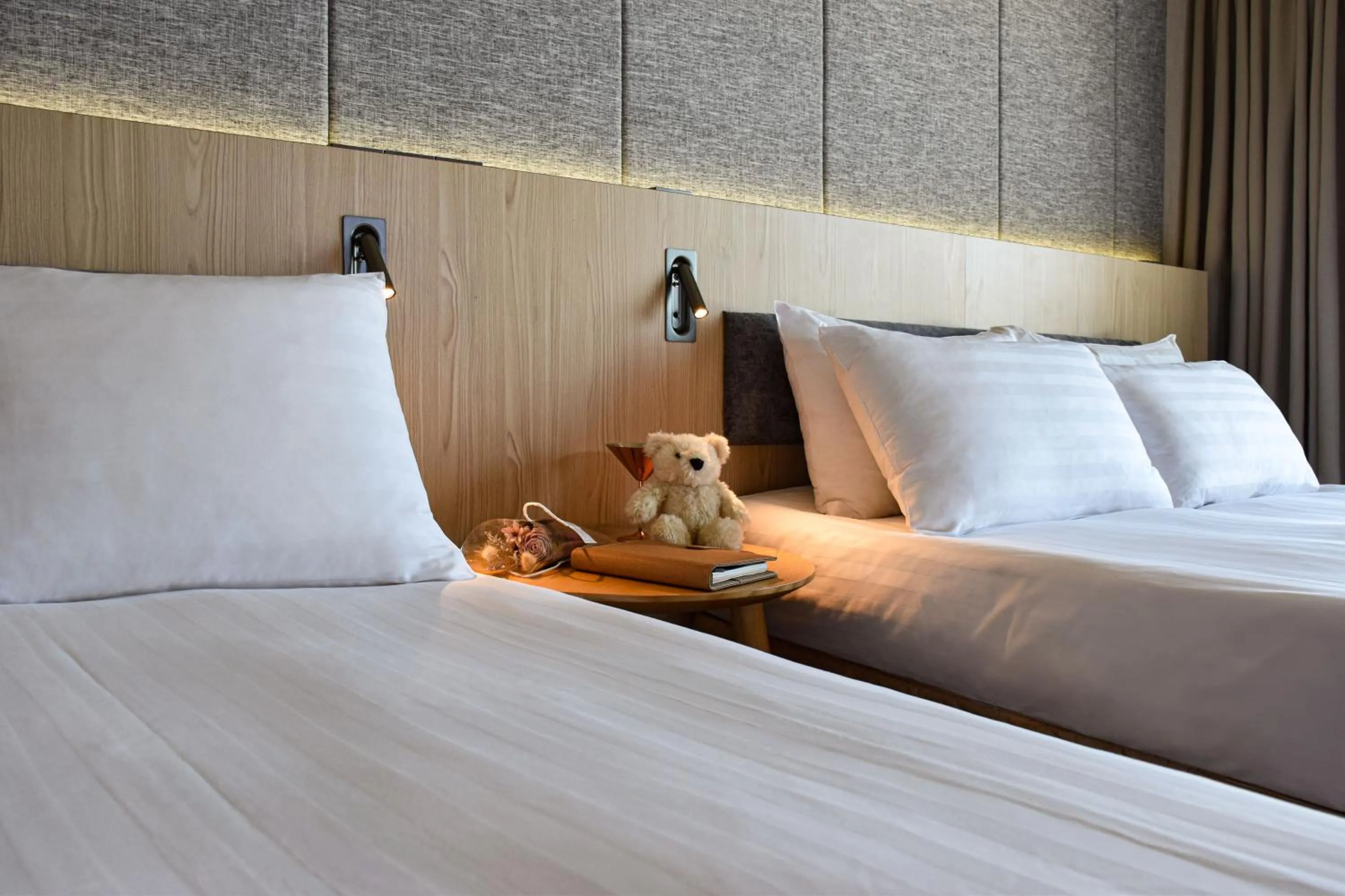 Photo of the whole room, Bed in Metro Hotel