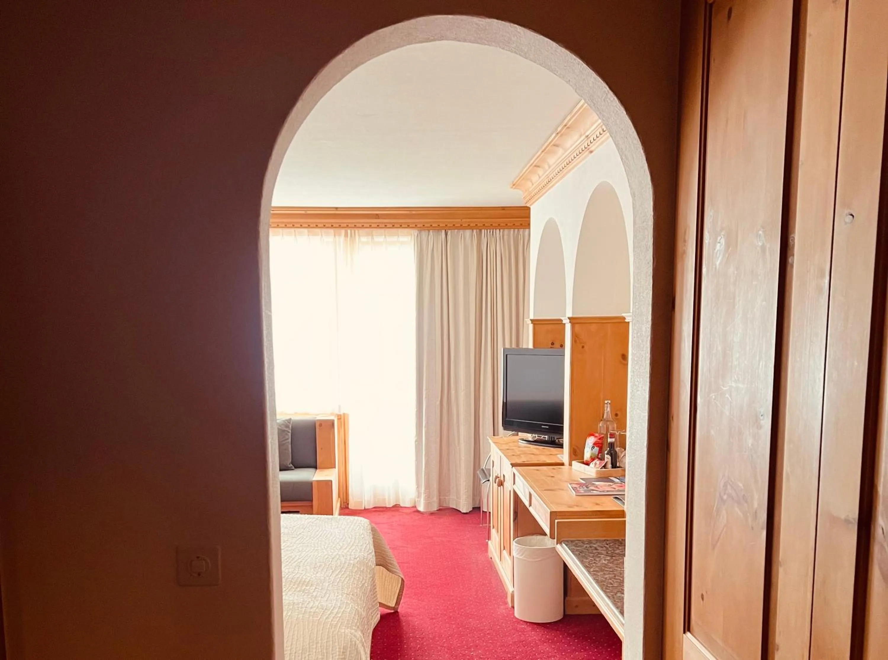 TV and multimedia, Bed in Albana Hotel Silvaplana