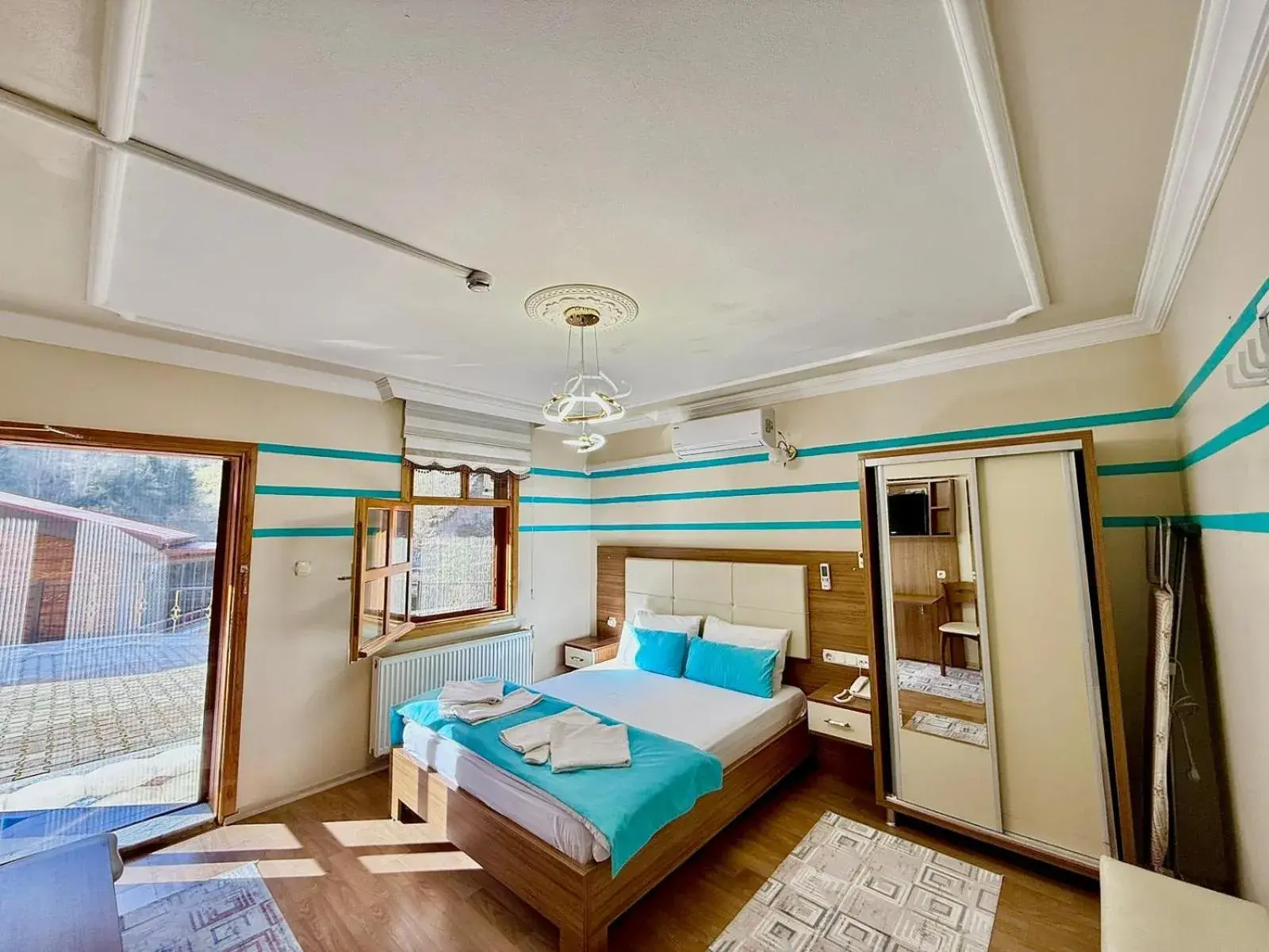 Deluxe King Room in Konak Grand Apart Deluxe King Room in Konak Grand Apart