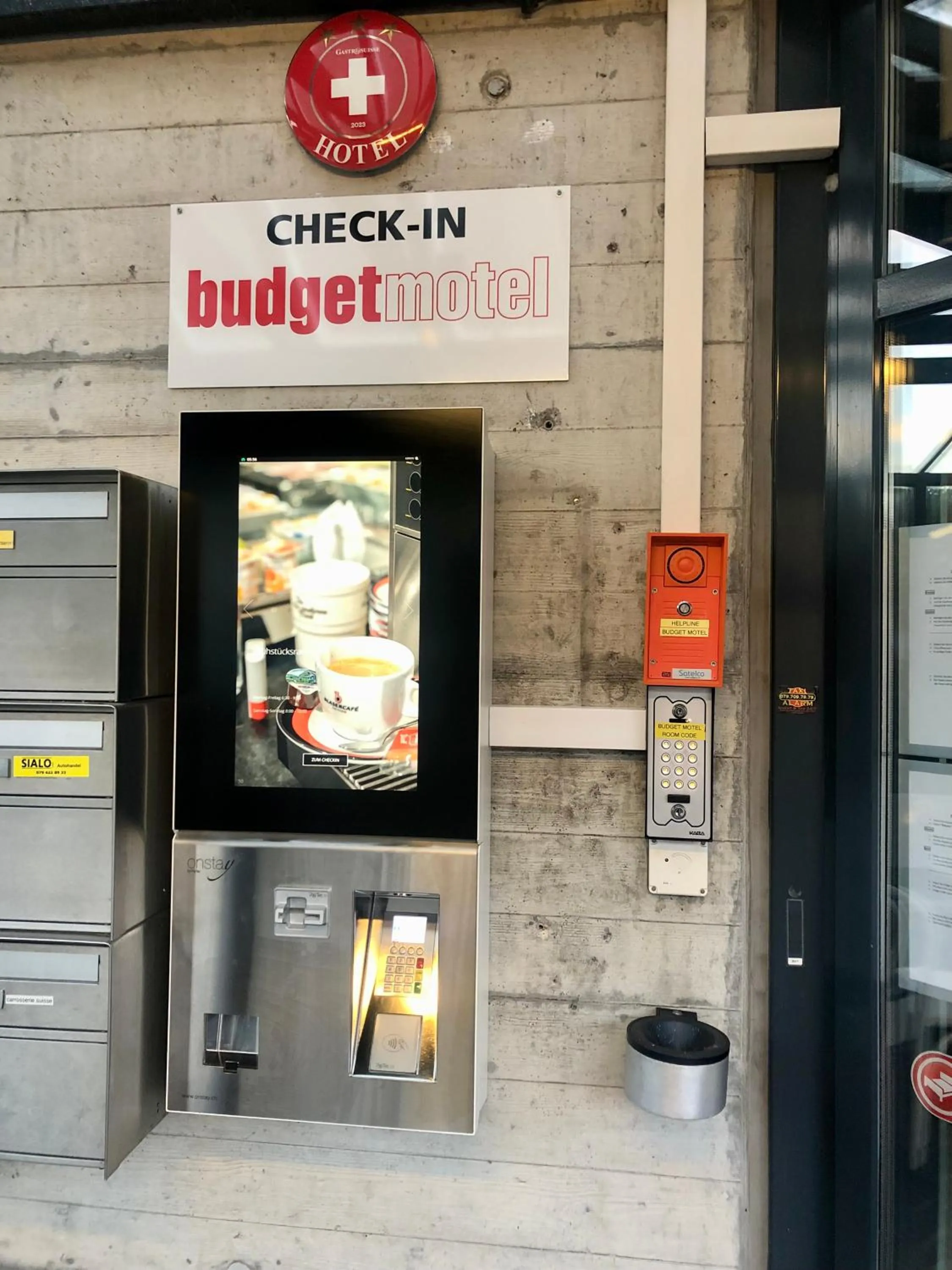 Property building in Budget Motel Self Check-In