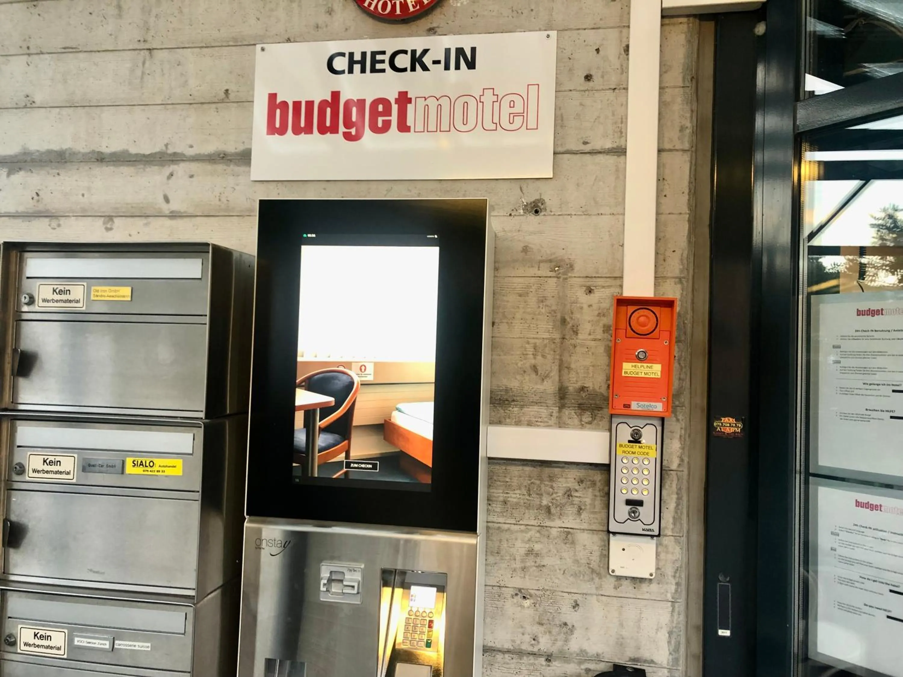 Property building in Budget Motel Self Check-In