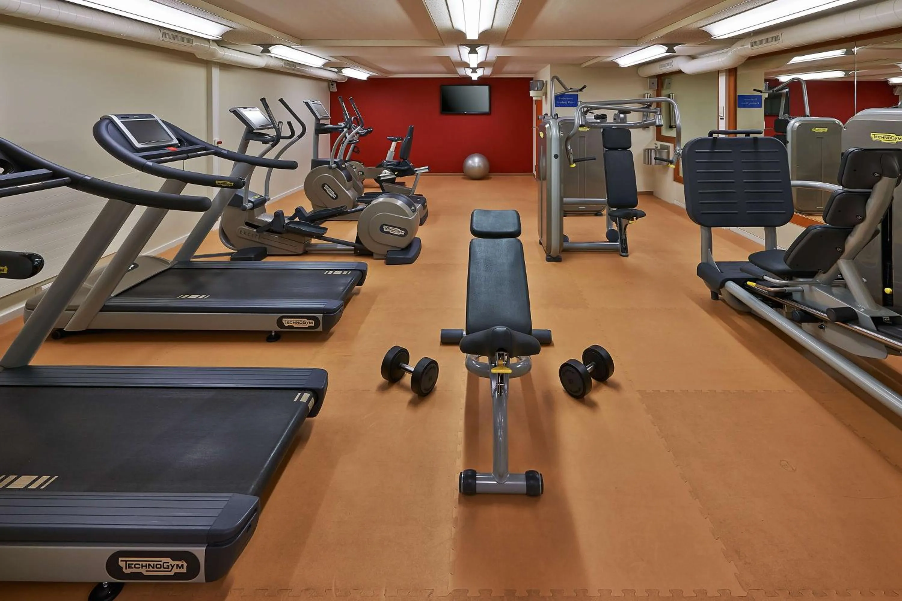Fitness centre/facilities in Hilton Zurich Airport