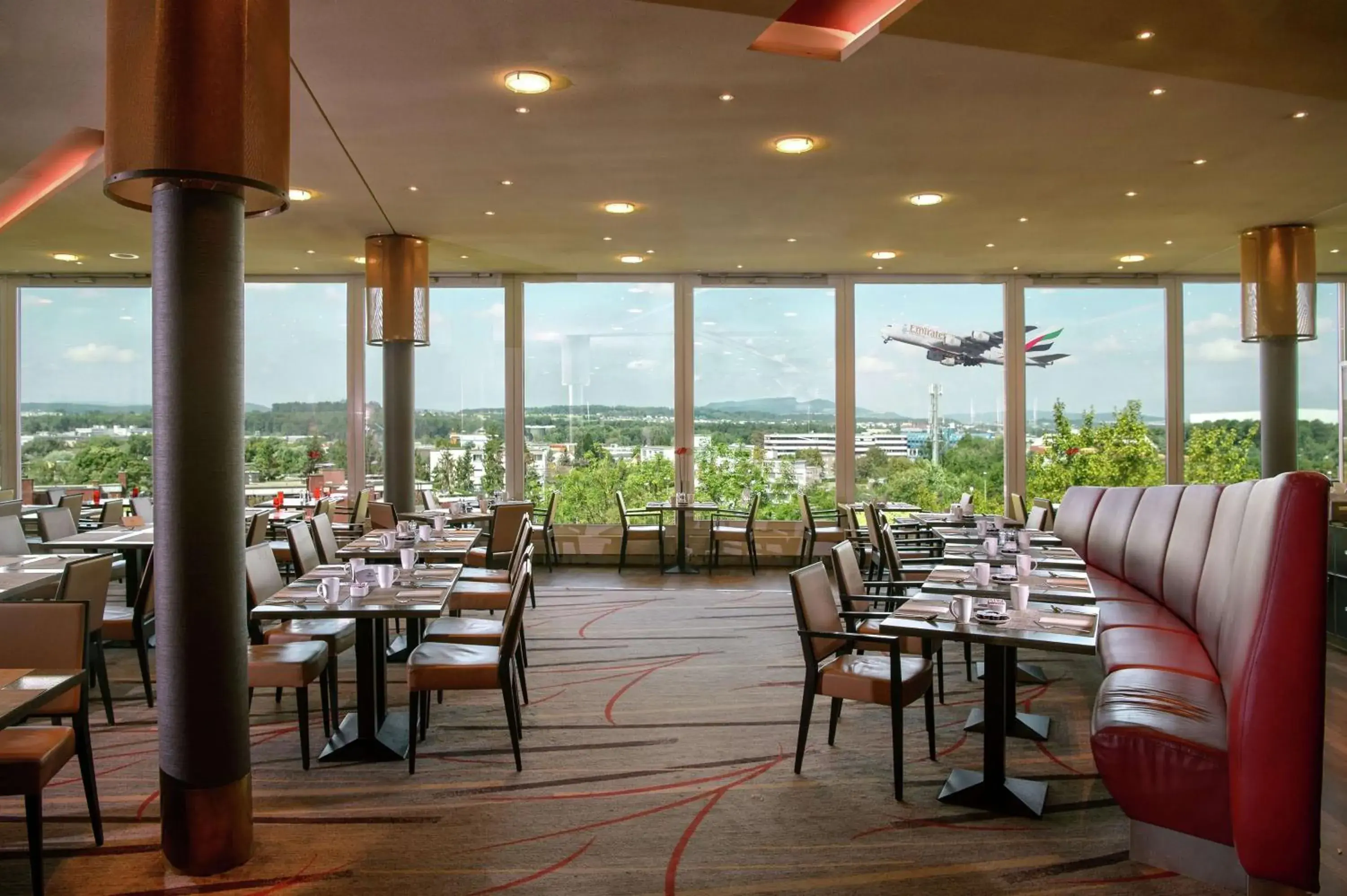 Restaurant/places to eat in Hilton Zurich Airport Restaurant/places to eat in Hilton Zurich Airport