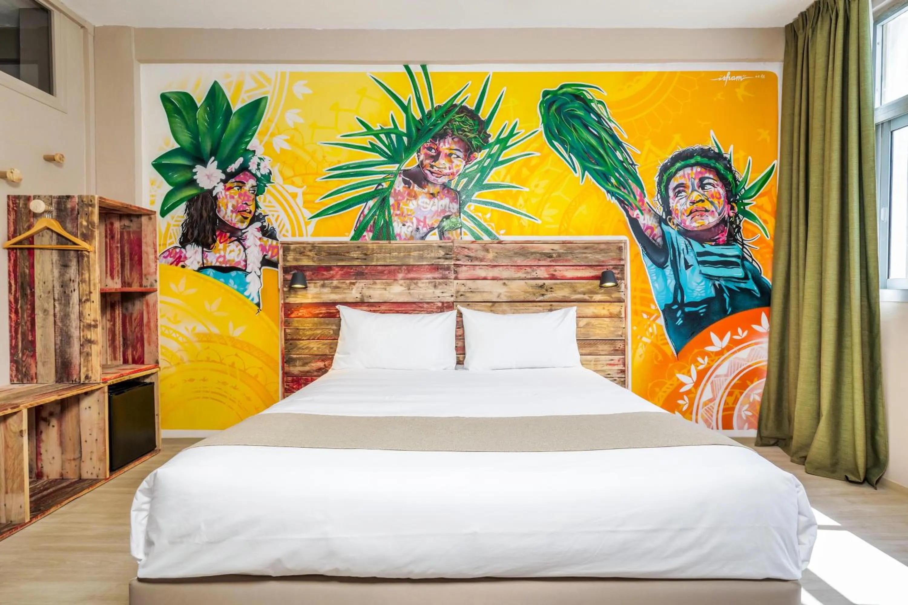 Bed in Gondwana City Art