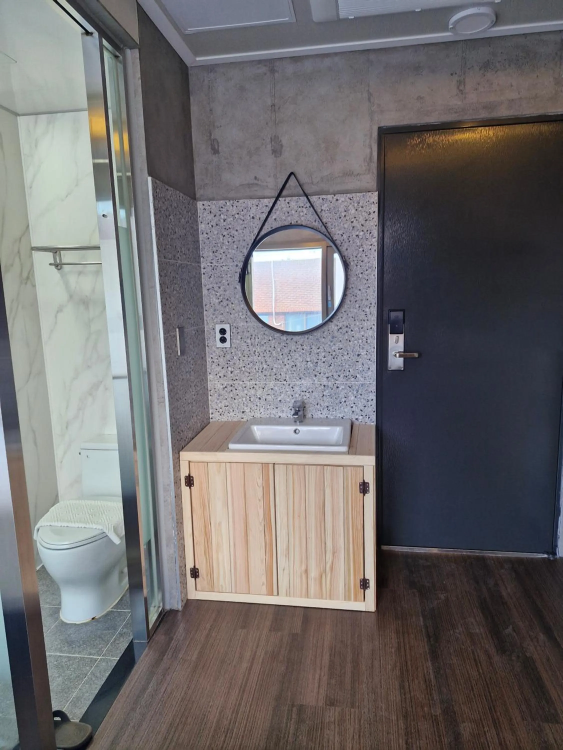 Shower in Cornerstone Hotel