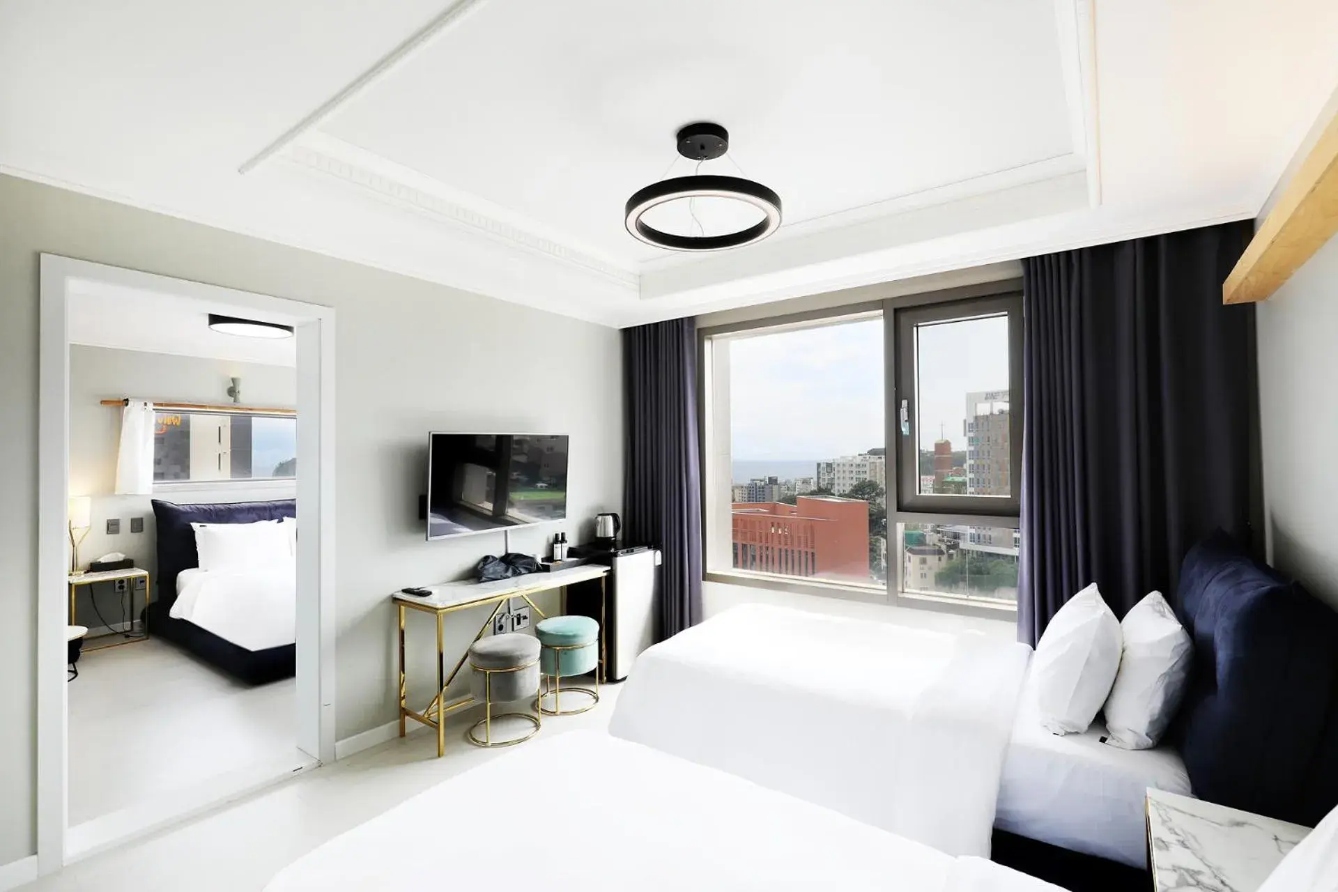 Bed in Cornerstone Hotel Bed in Cornerstone Hotel