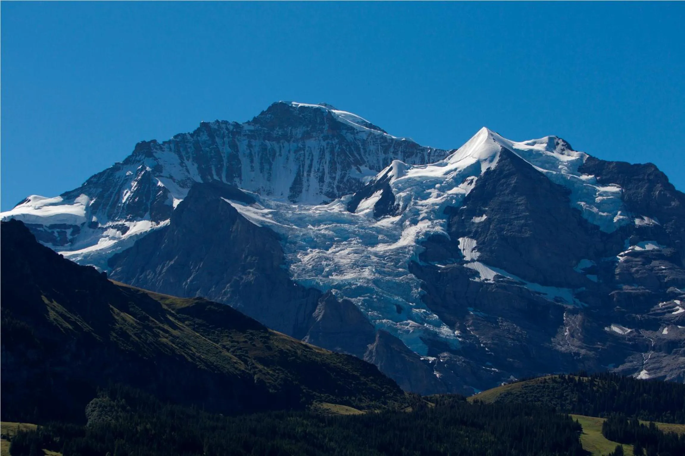 Natural landscape in Hotel Silberhorn - Residences & Spa Wengen