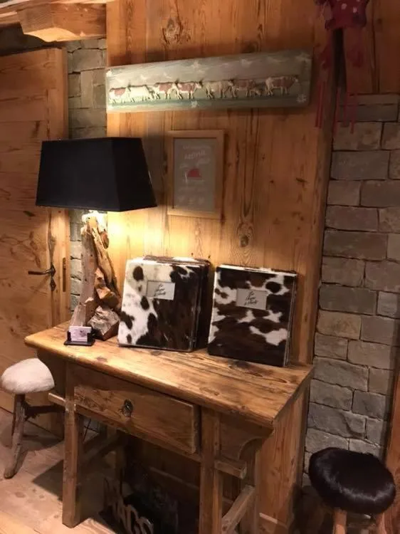 Restaurant/places to eat in Hôtel Le Grand Chalet