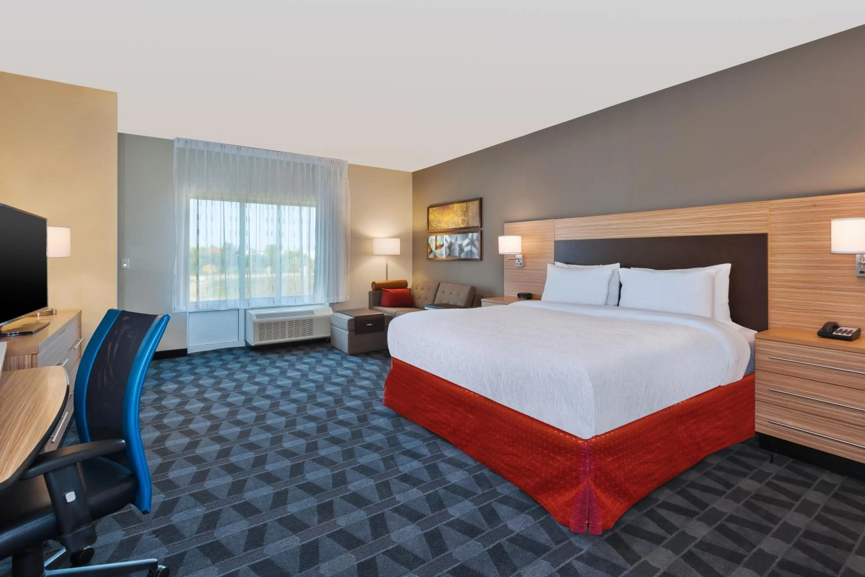 Bedroom, Bed in TownePlace Suites by Marriott Grand Rapids Airport Southeast