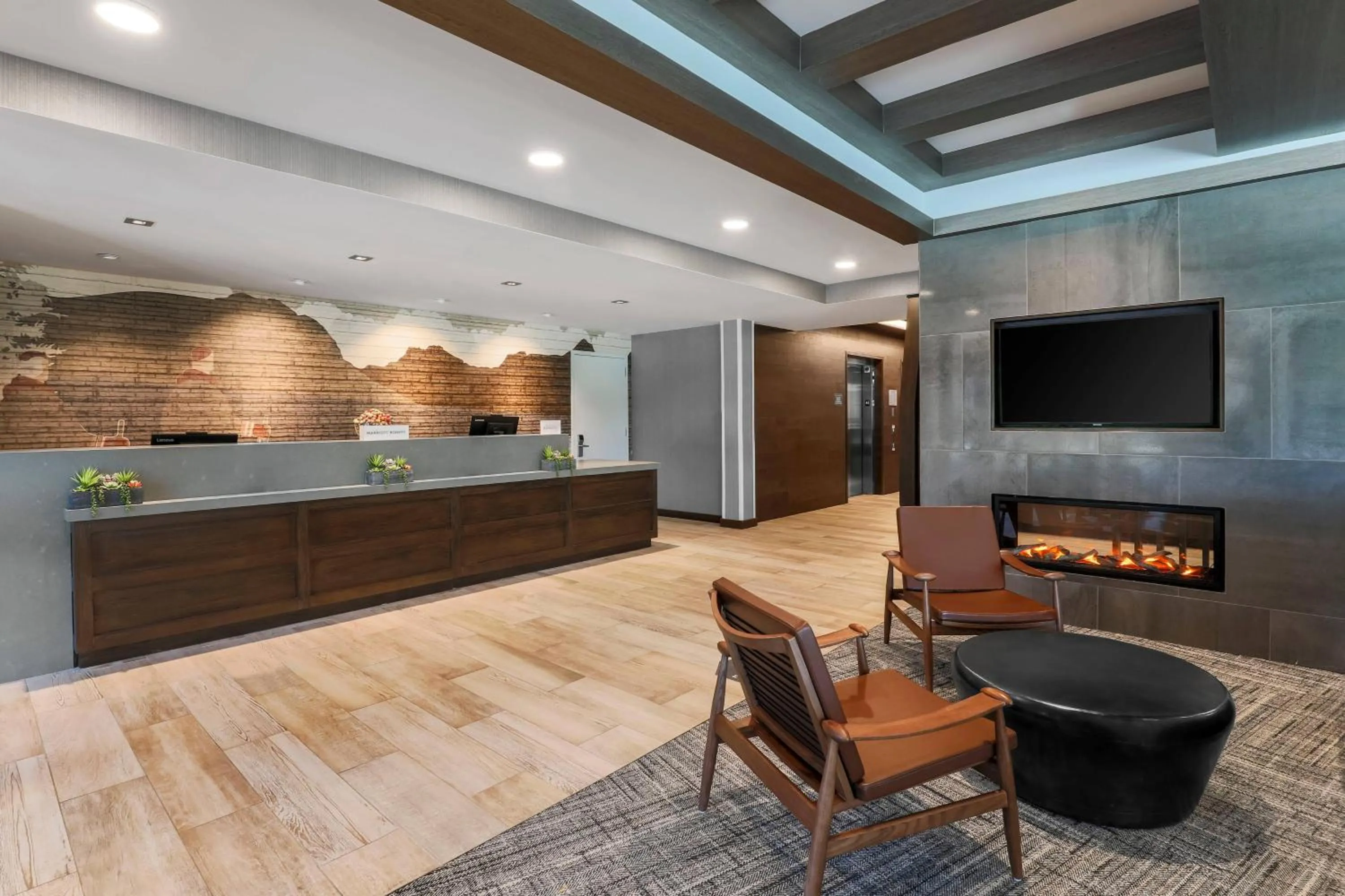 Lobby or reception in SpringHill Suites by Marriott Truckee Lake Tahoe