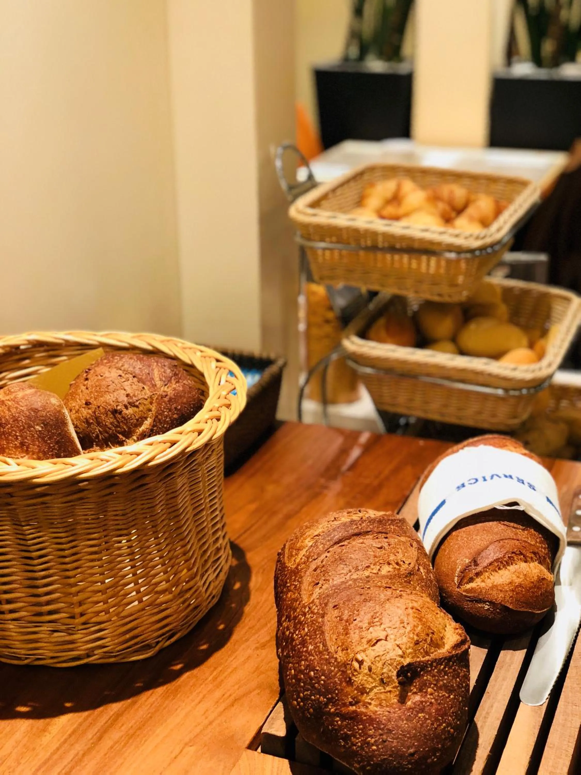 Buffet breakfast in Hotel Felmis