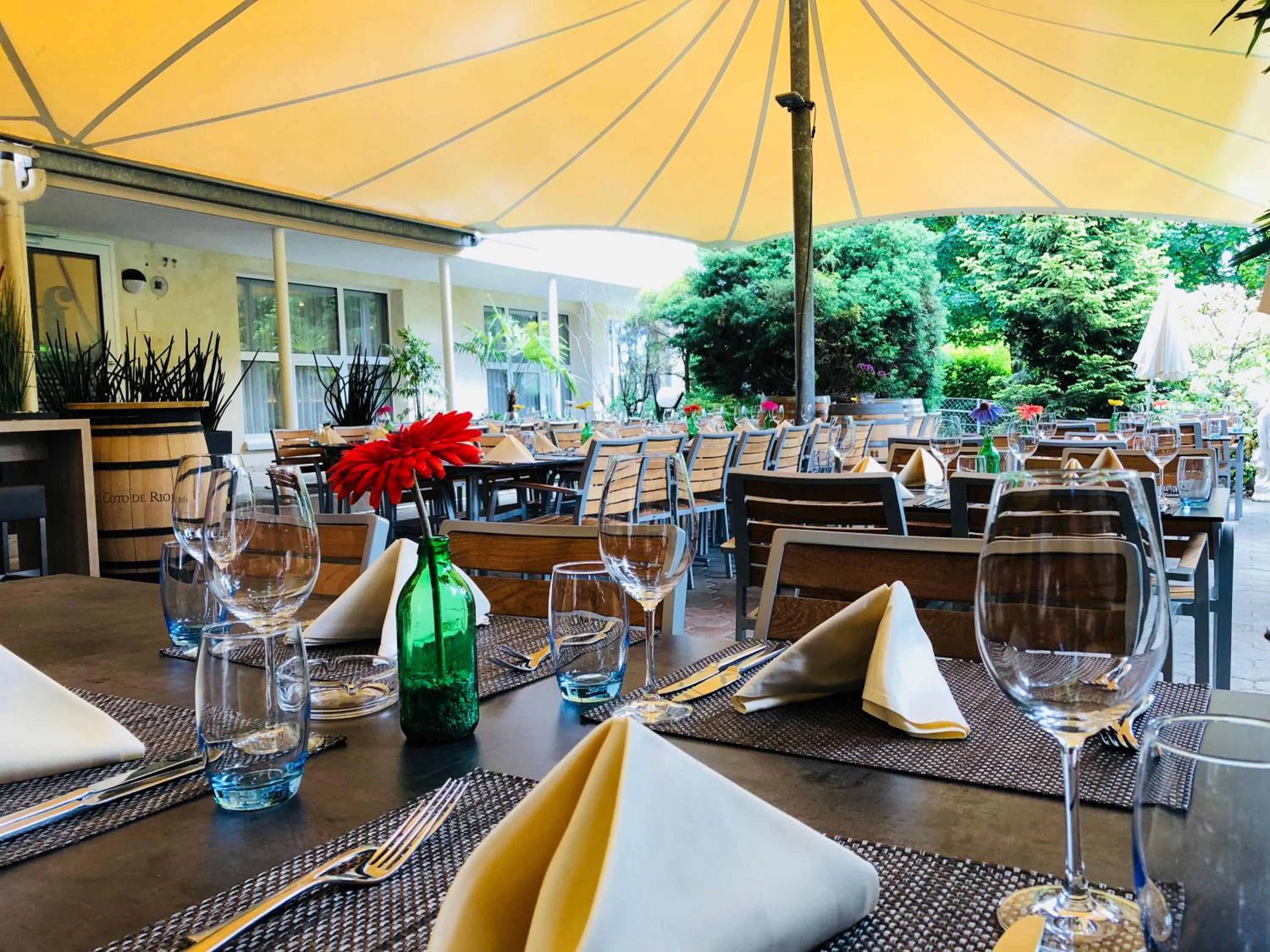 Restaurant/places to eat in Hotel Felmis