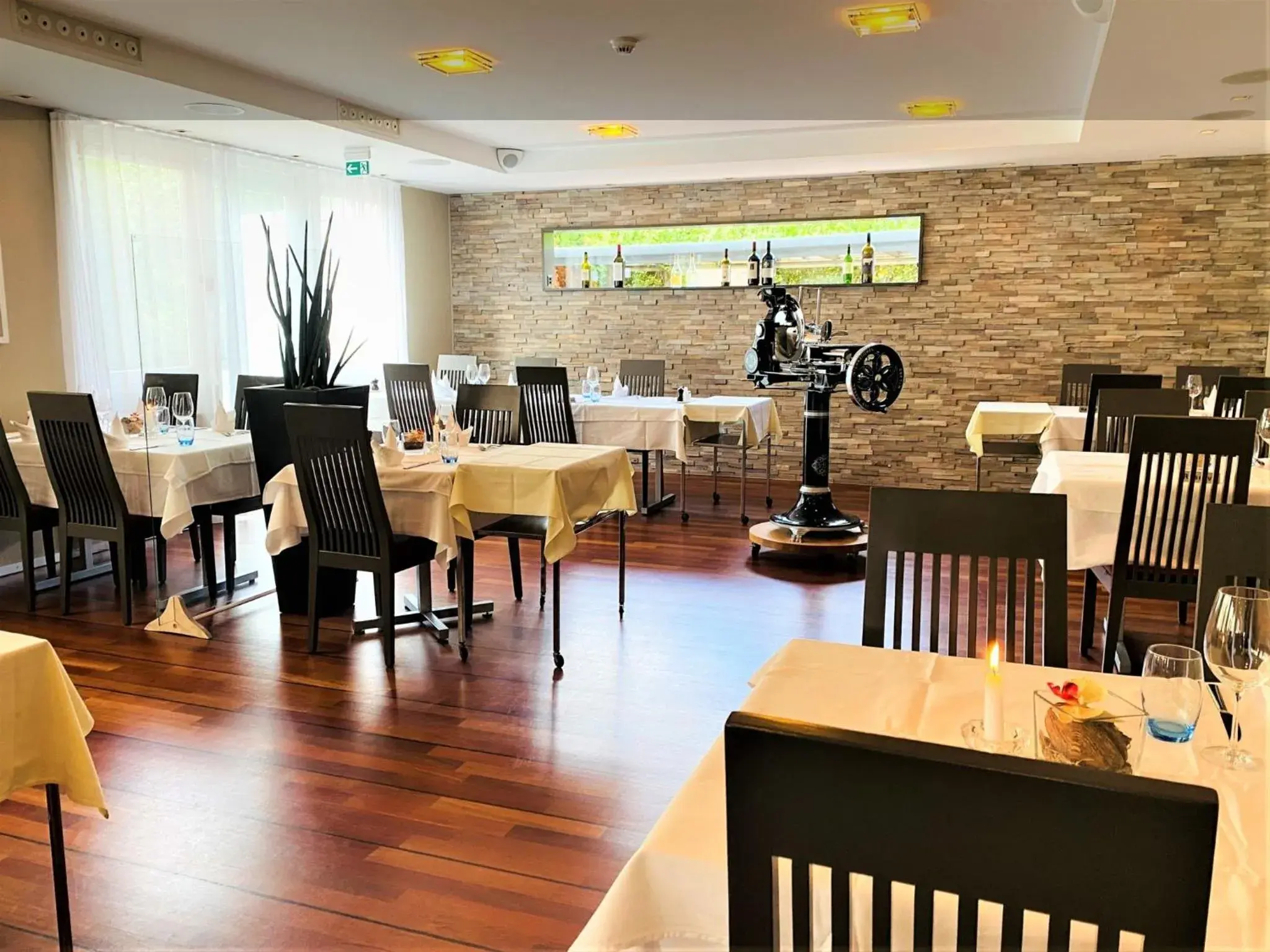 Restaurant/places to eat in Hotel Felmis Restaurant/places to eat in Hotel Felmis