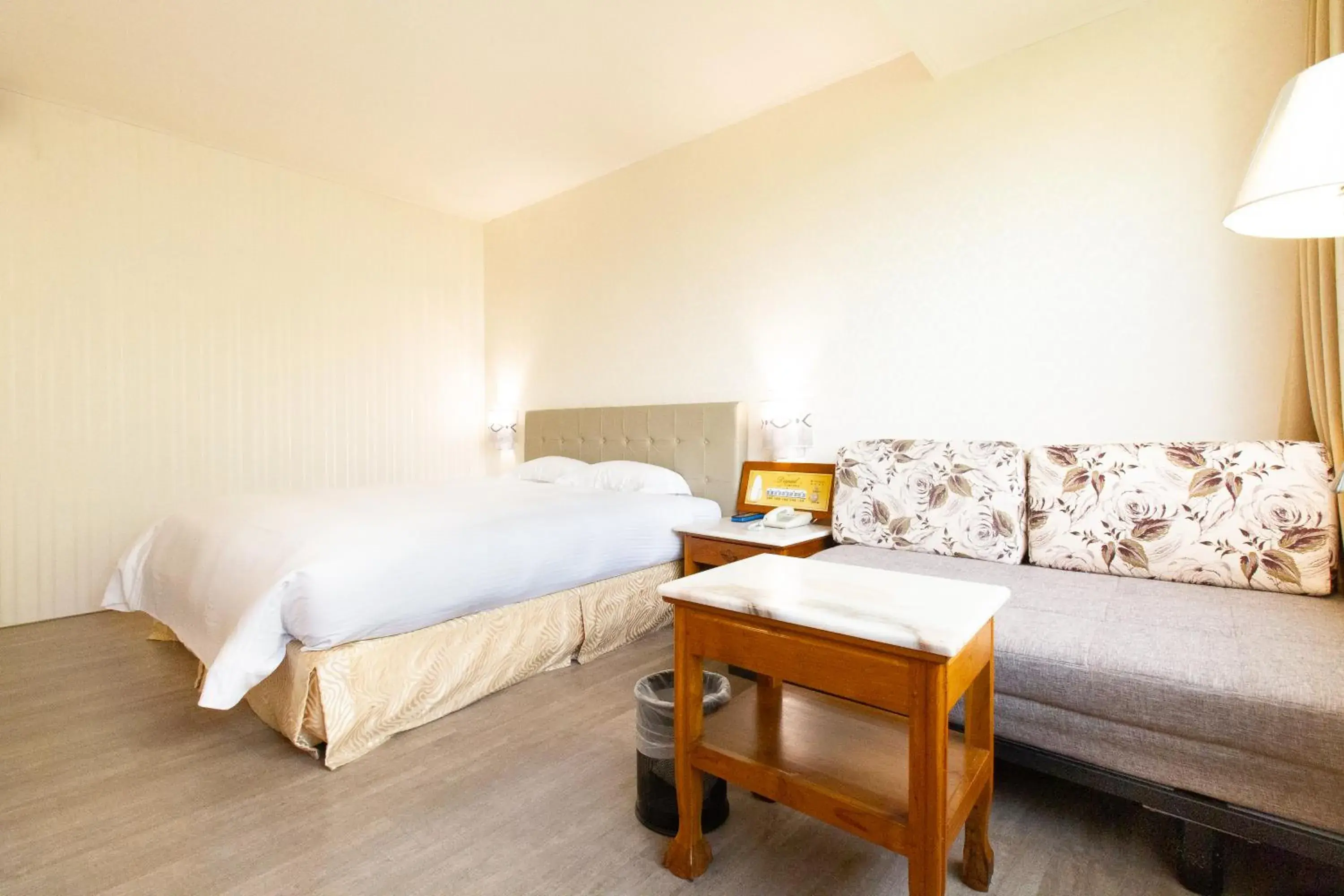 Bed in Daniel Motel Bed in Daniel Motel