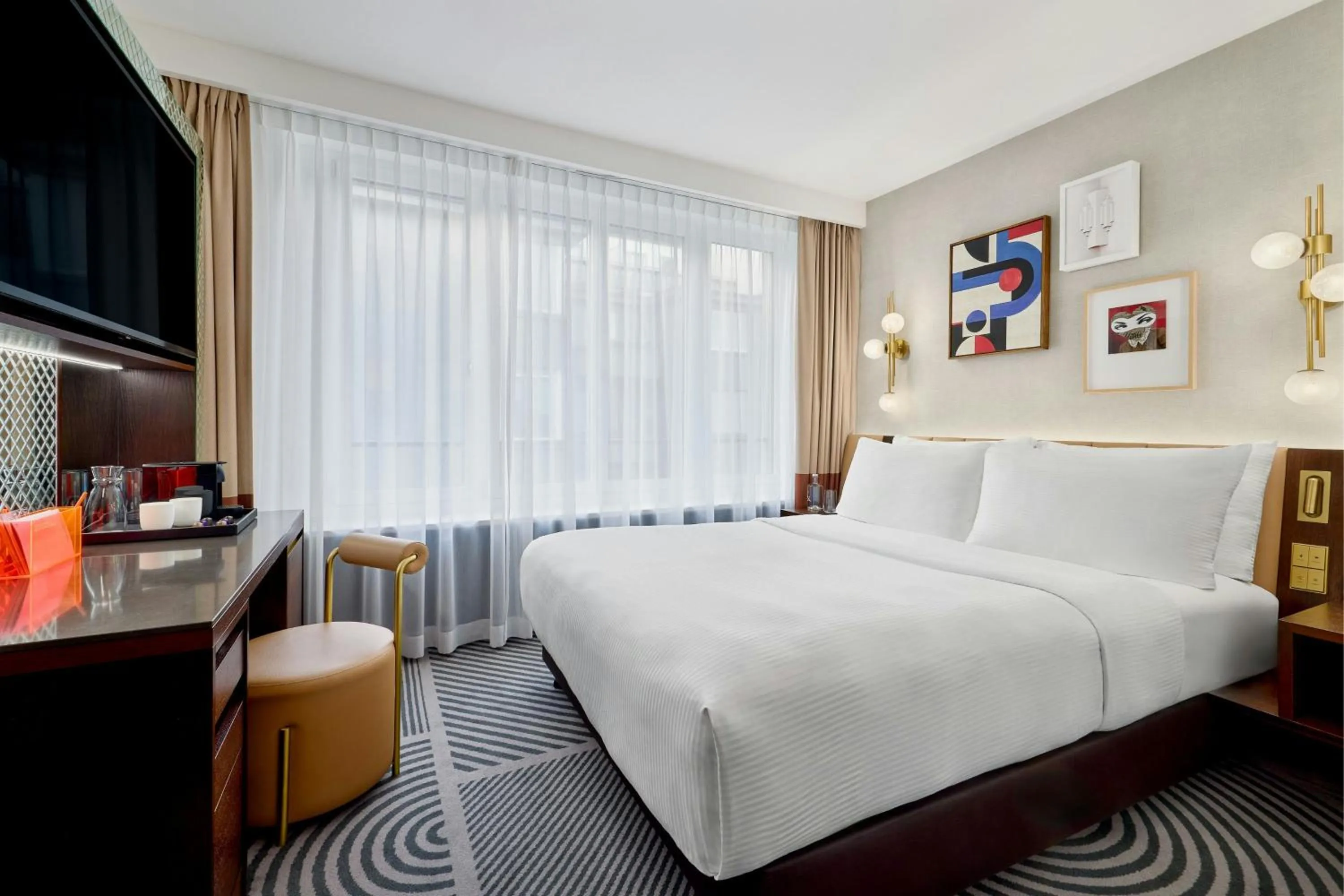 Photo of the whole room, Bed in Neues Schloss Privat Hotel Zurich, Autograph Collection