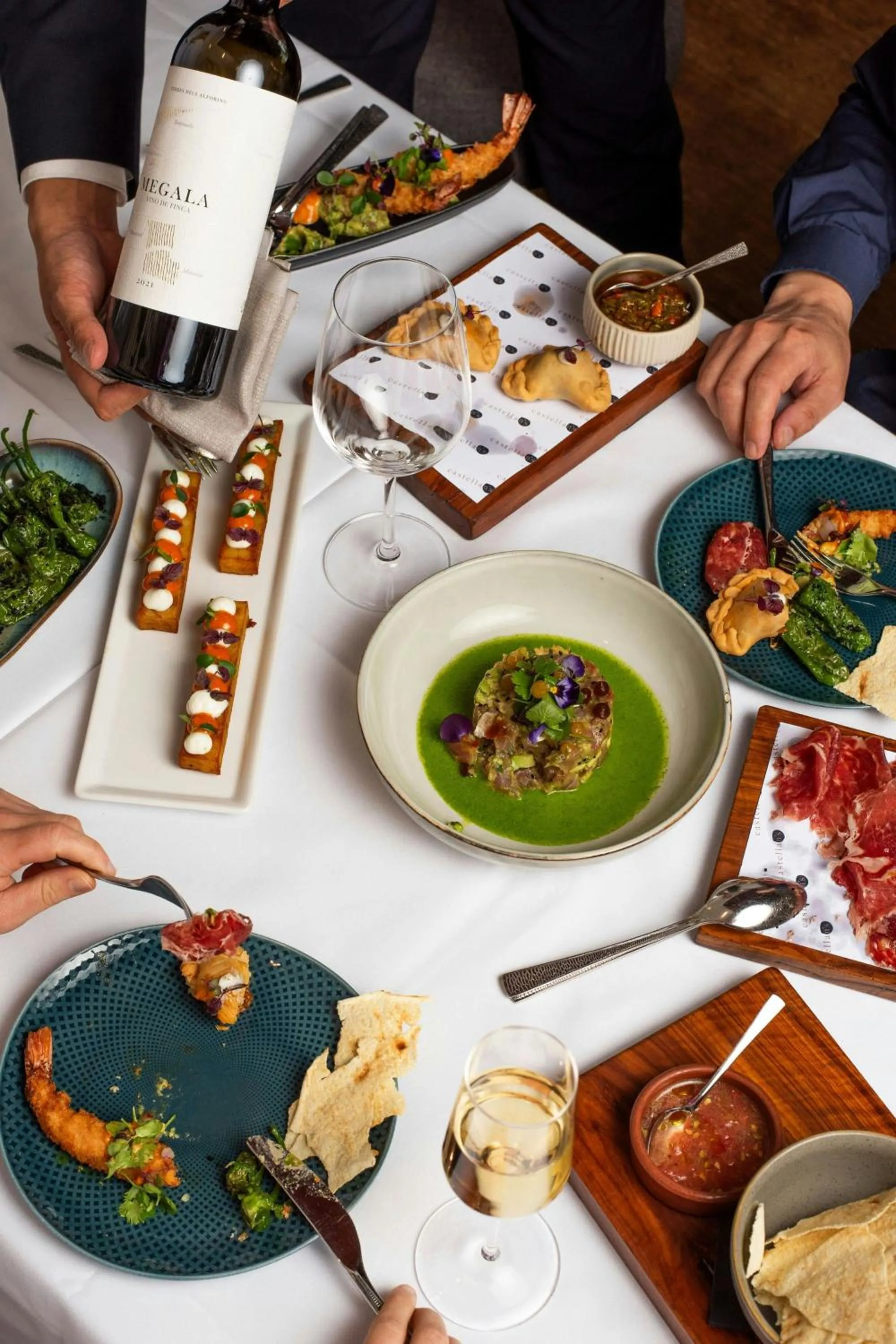 Restaurant/places to eat in Neues Schloss Privat Hotel Zurich, Autograph Collection