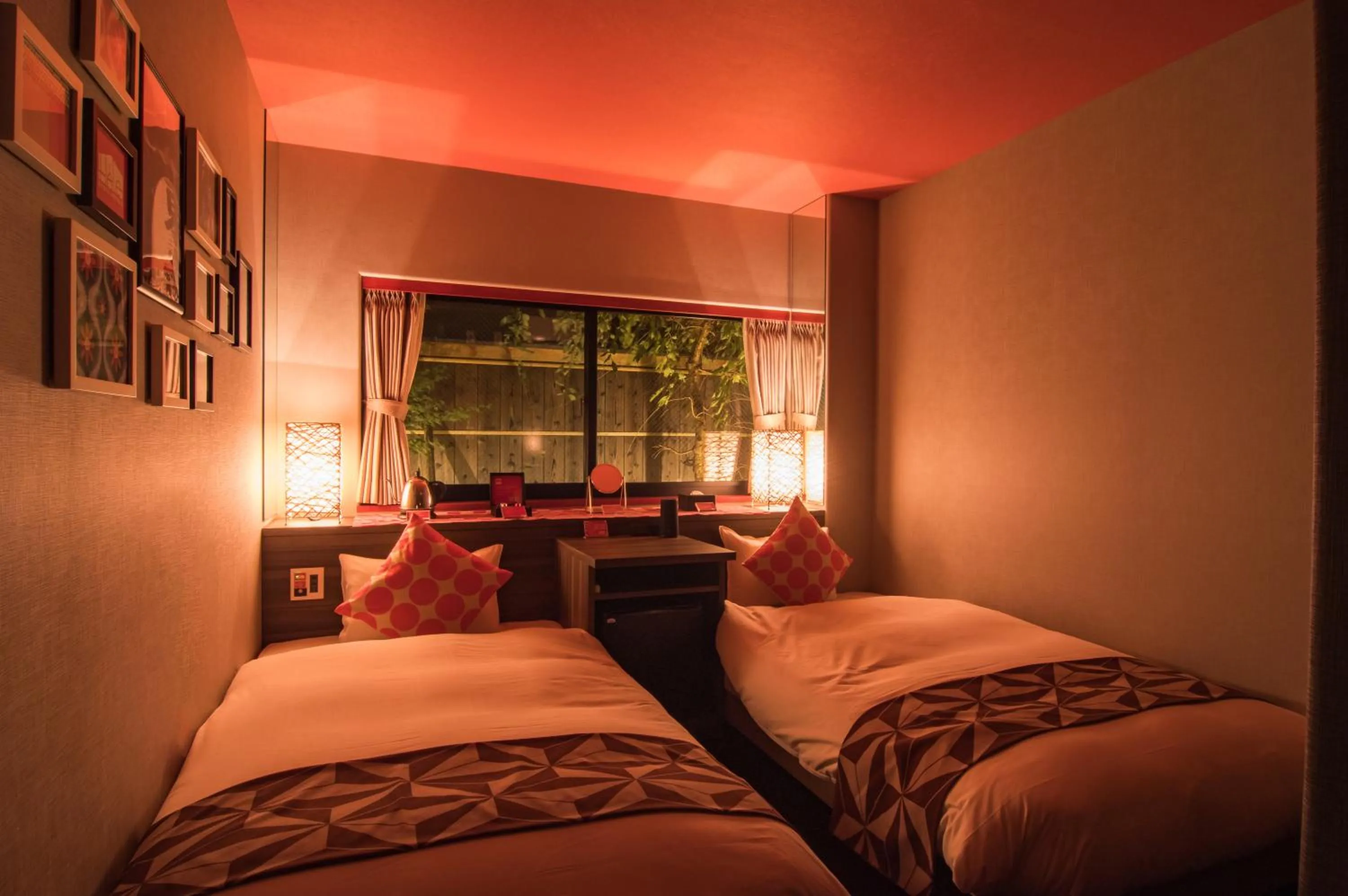 Bed in HALE Kyoto Toji